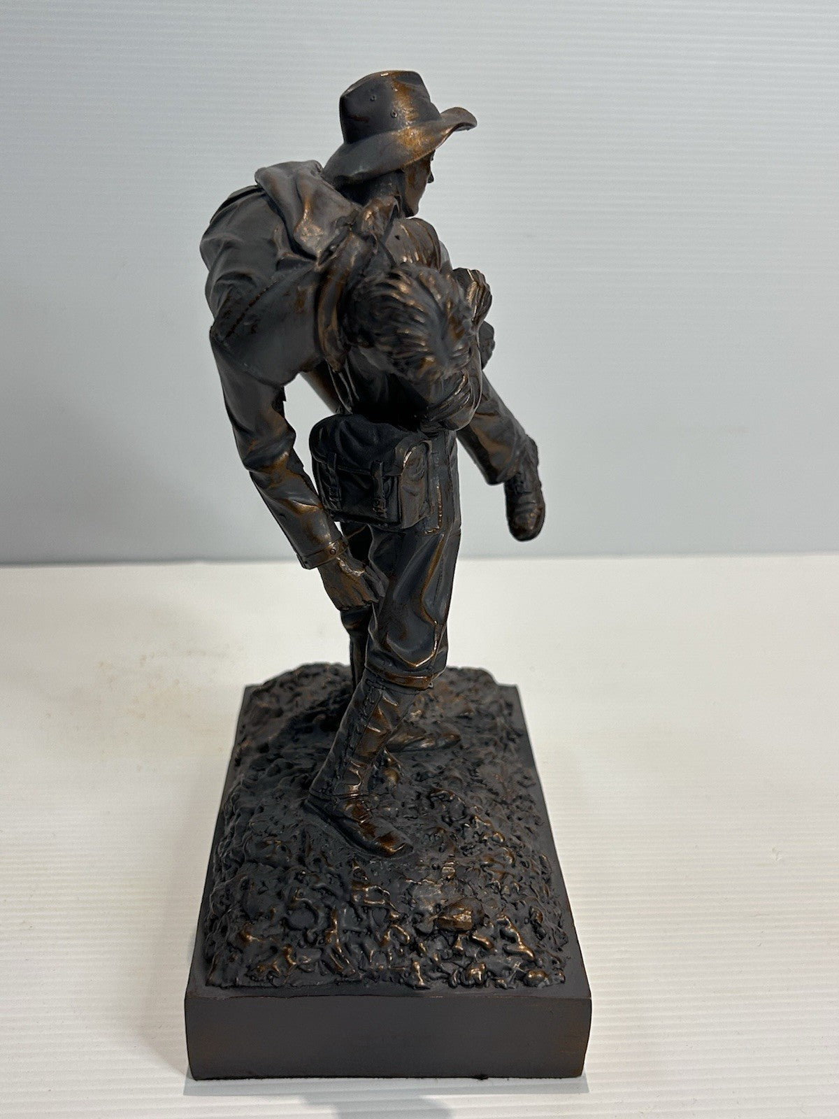 Leslie “Bull” Allen 1943 Bronze Figurine Australian WWII Hero 22cm Statue