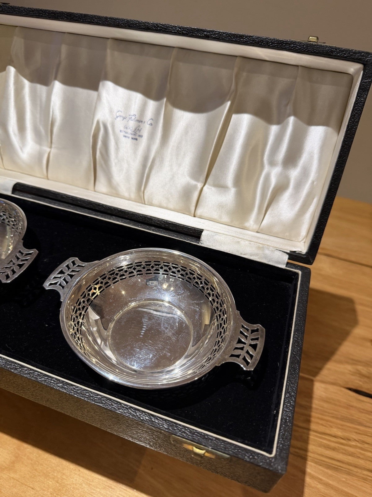 Sterling Silver Bon Bon Dishes Pair 1963 Birmingham HCD Boxed 148g