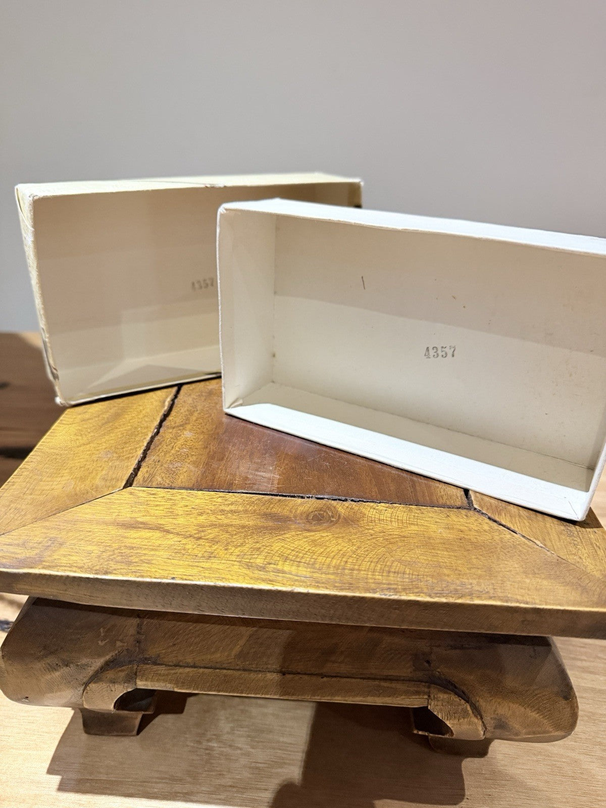Newmans Chocolates Box Vintage Melbourne Pre-Metric Hillier Confectionery
