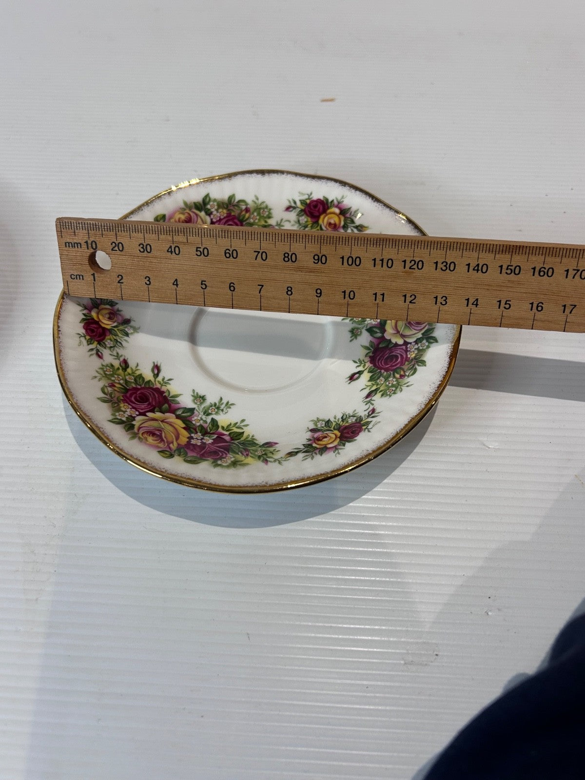 Elizabethan English Garden Saucer Fine Bone China Staffordshire England