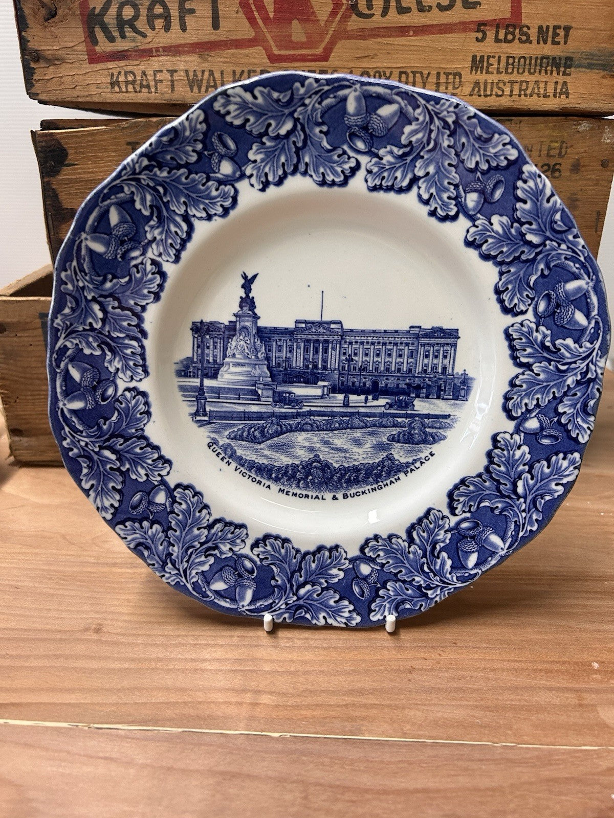 Cauldon England Plate c1912-30 Queen Victoria Memorial Buckingham Palace