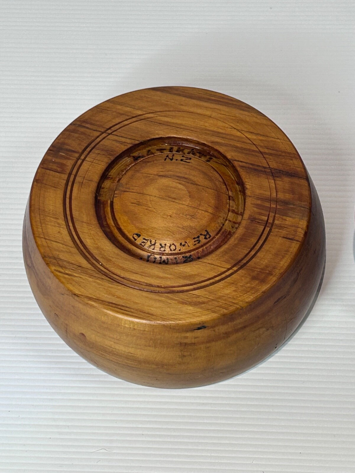 Vintage Hand-Turned Rimu Wood Lidded Pot – Red Felt Lined – NZ Lathe Art – 1970s