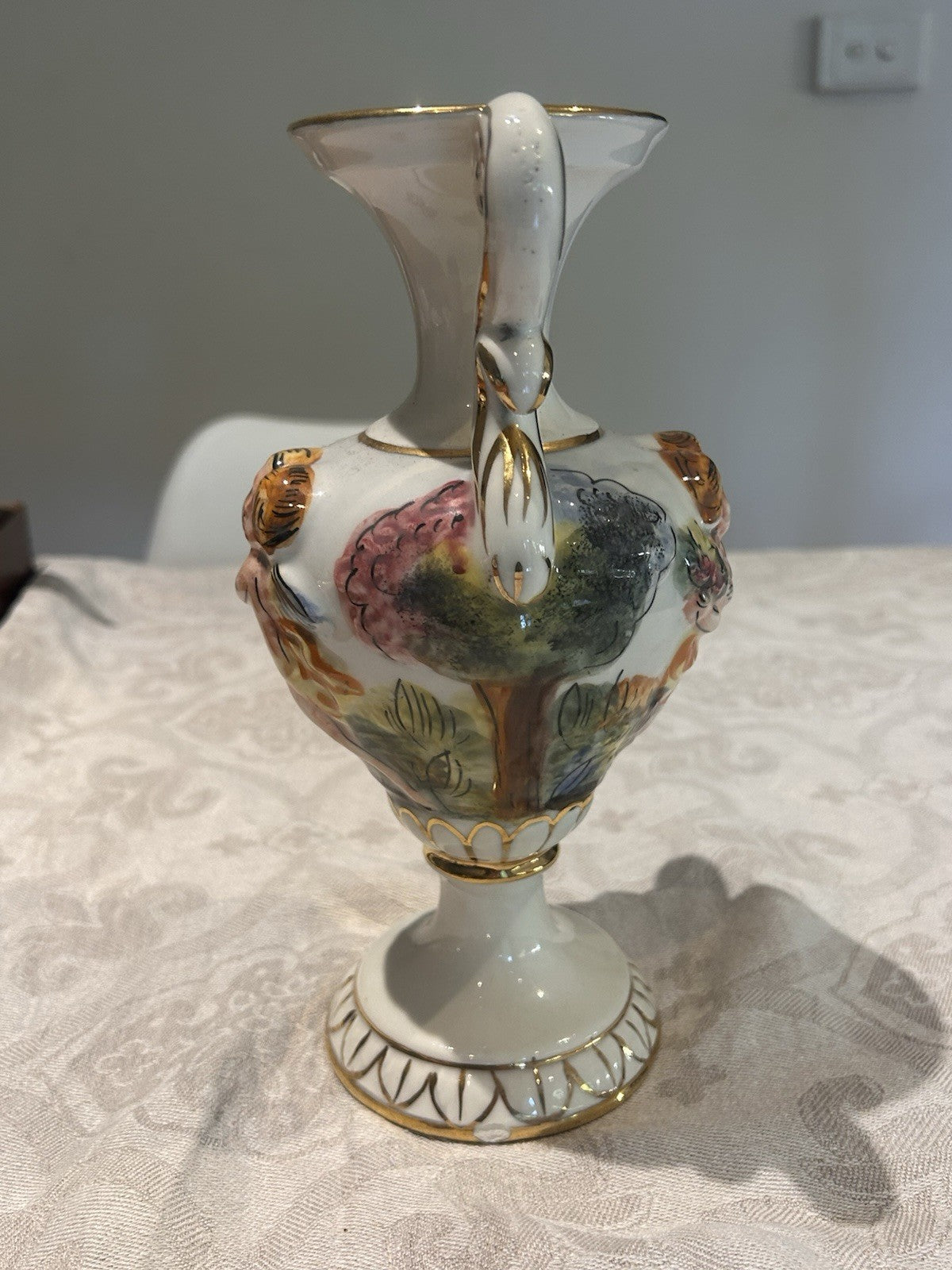 Keramos Capodimonte Italy Hand Painted Urn Vase Cherubs Gilt 22cm Vintage