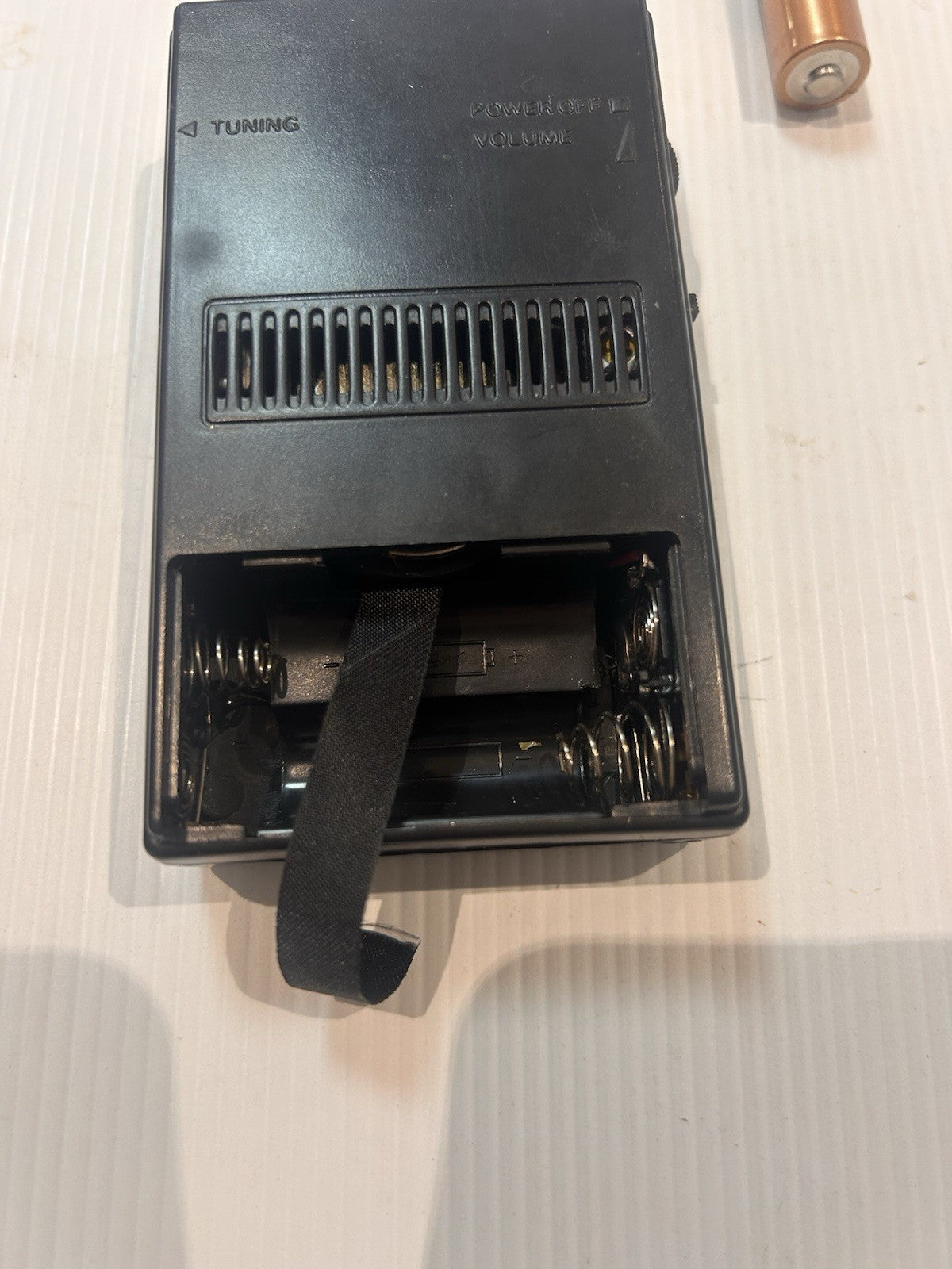 Vintage Digitor FM/AM Pocket Radio Portable Receiver Retro 1990s