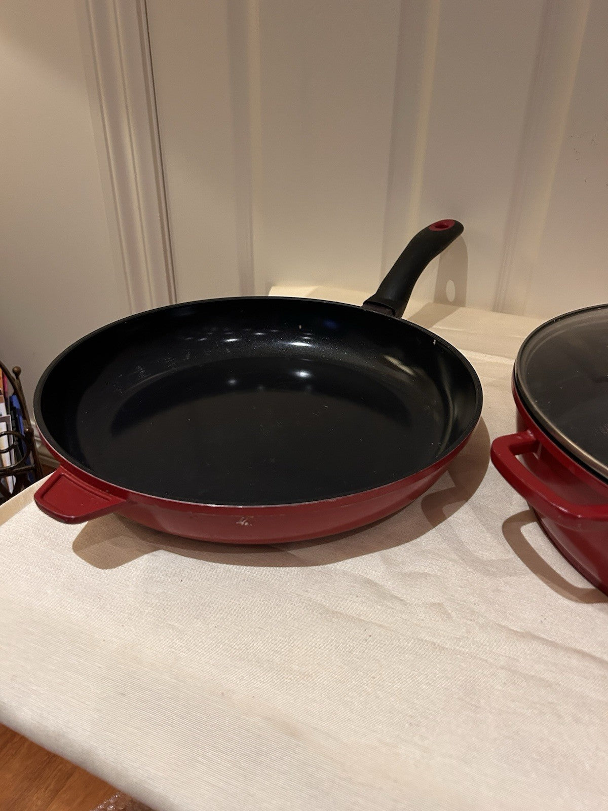 Baccarat Cast Aluminium Red Casserole w Lid & Frypan Set Non-Stick Induction