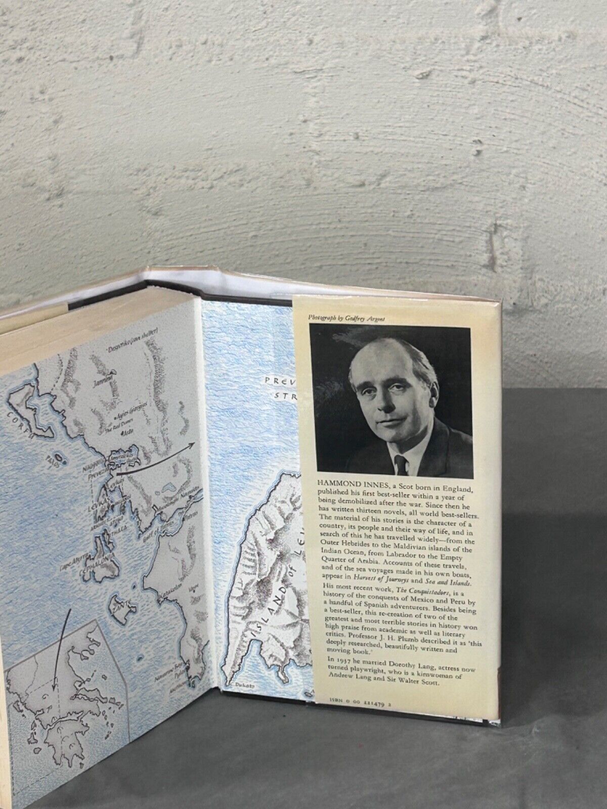 Levkas Man by Hammond Innes 1971 first edition with dust jacket