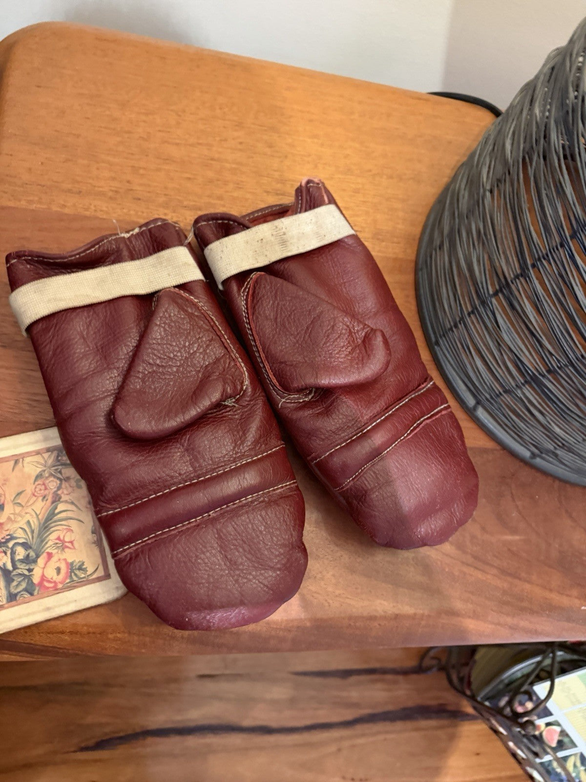Vintage 1950s 60s VIP Sports Boxing Gloves Made in Australia Leather