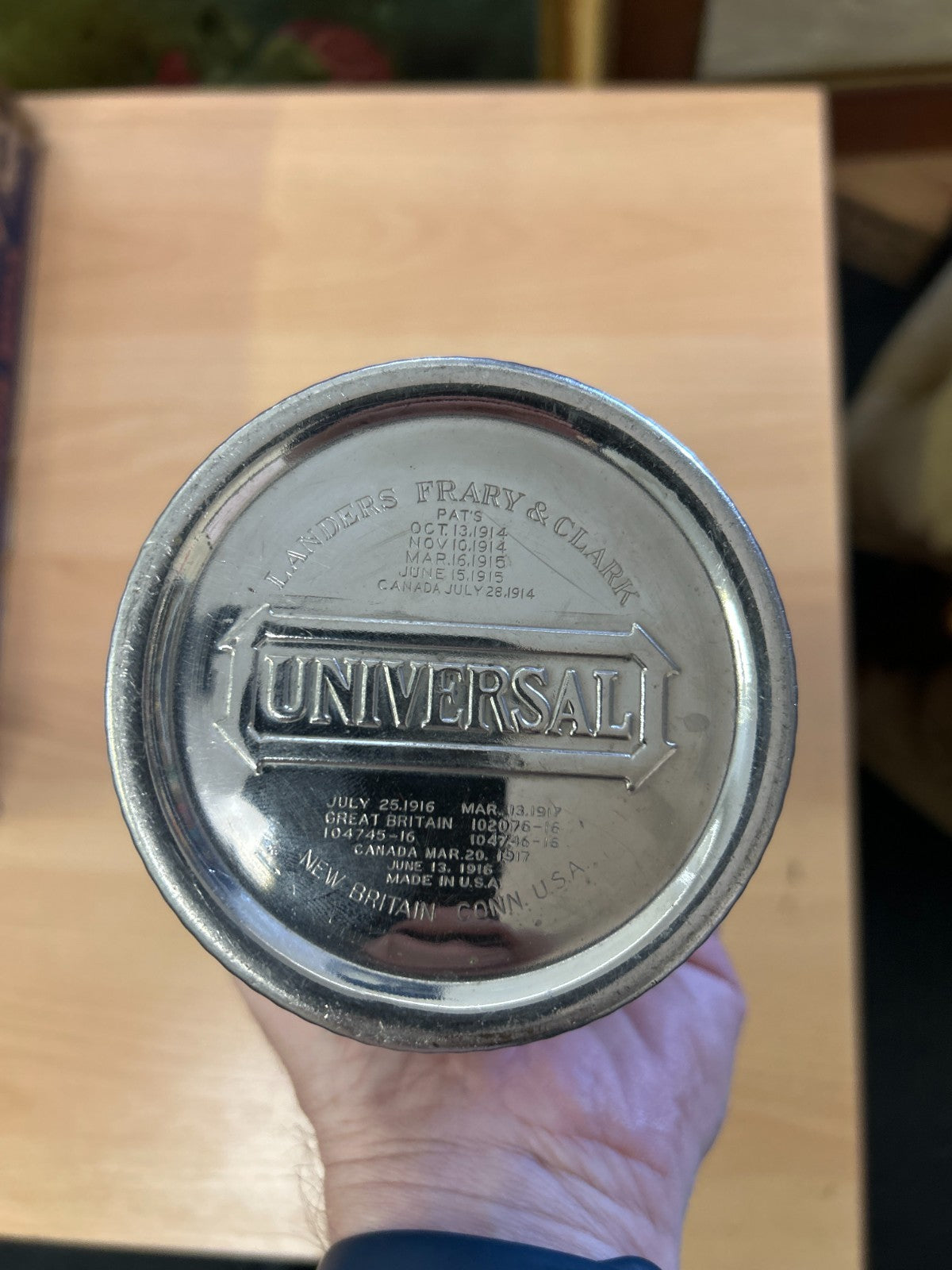 Vintage Universal Vacuum Bottle – Complete Boxed Set – c.1916–1920s – 1 Quart