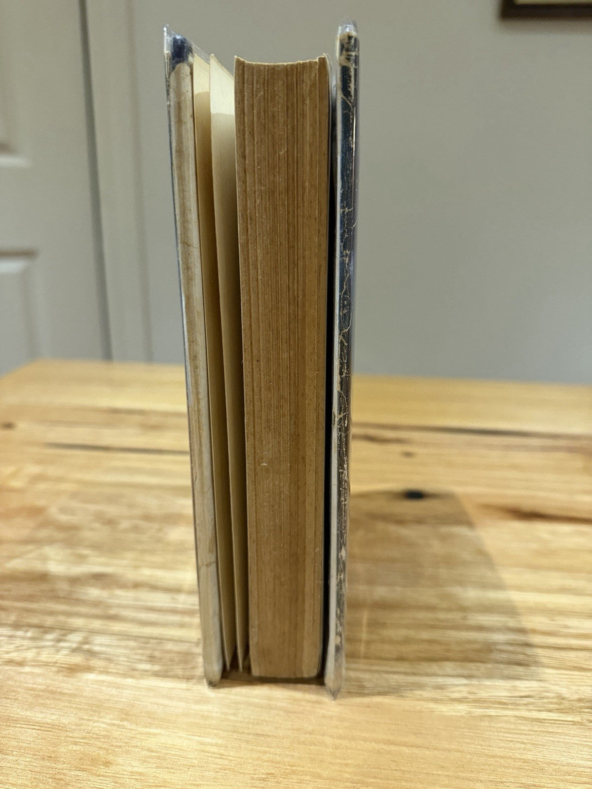 Escape of the Amethyst C.E. Lucas Phillips 1957 1st Ed Heinemann Naval History