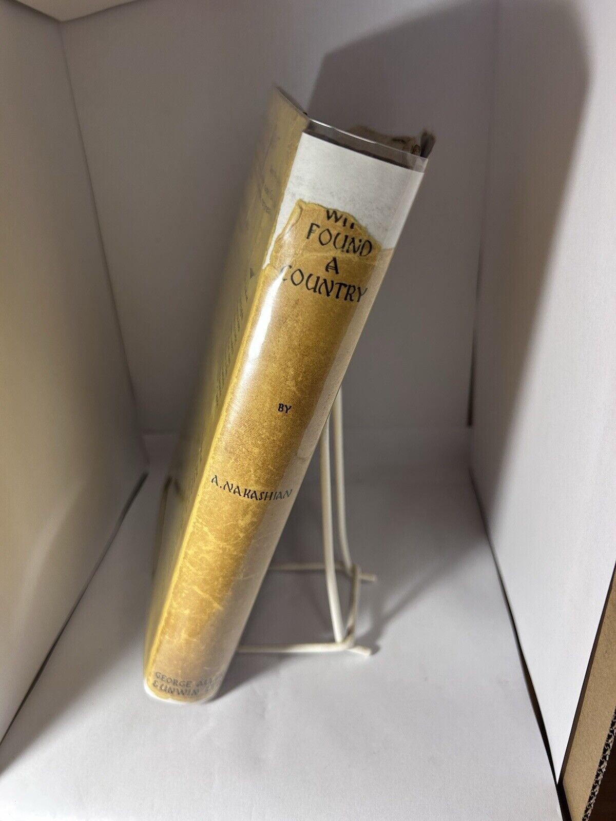 Nakashian, A  (Dr.) .. A Man Who Found a Country 1st UK Edition 1941