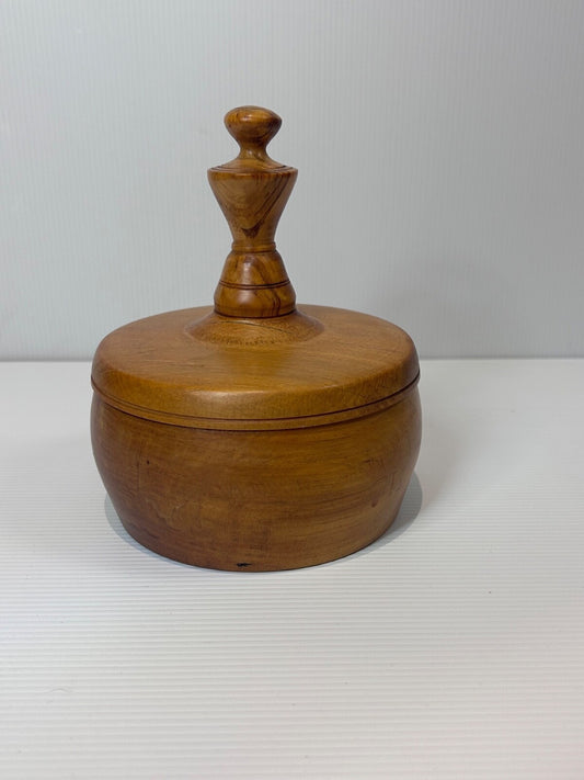 Vintage Hand-Turned Rimu Wood Lidded Pot – Red Felt Lined – NZ Lathe Art – 1970s