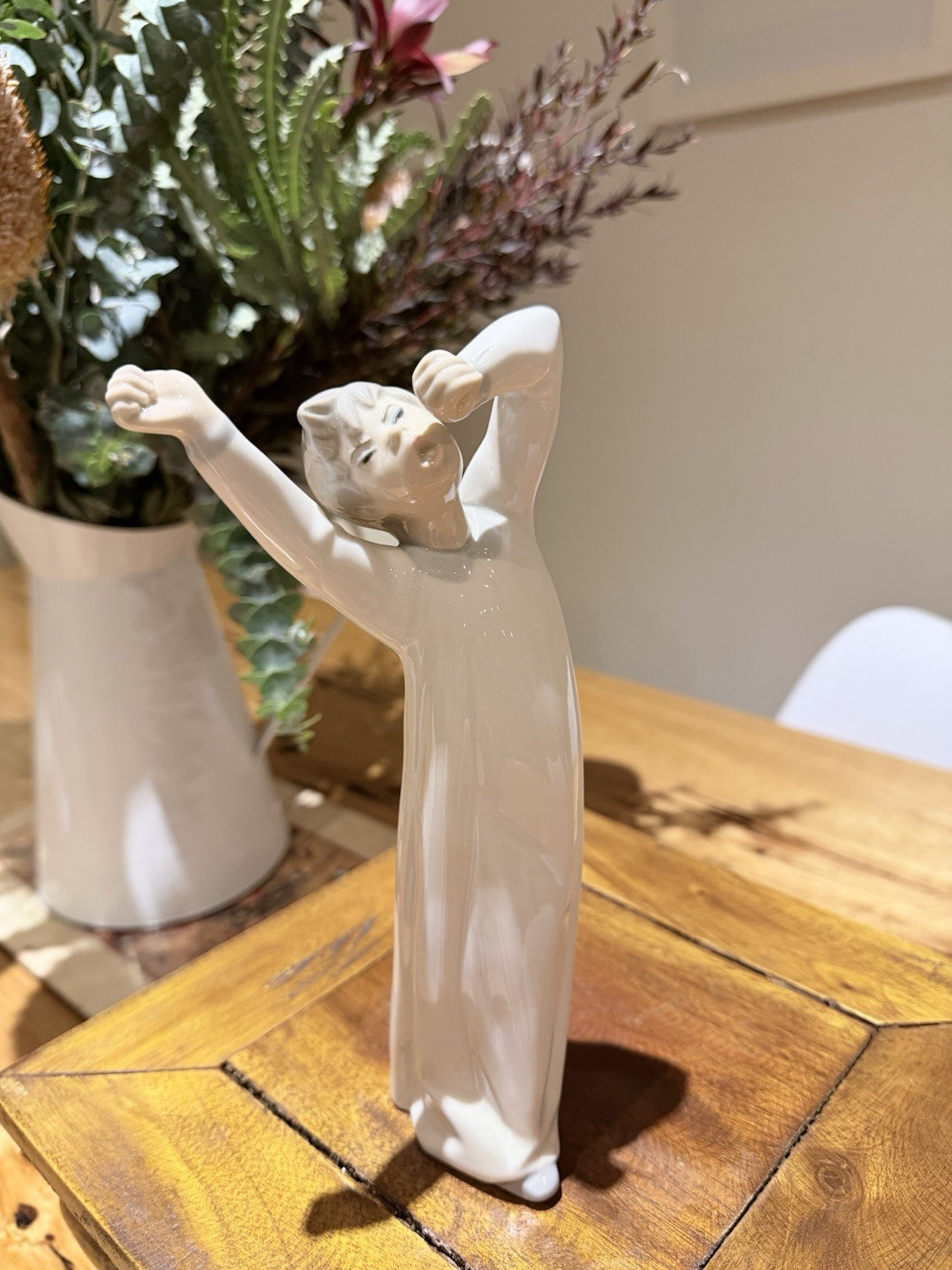 Lladro Boy Awakening 4870 Porcelain Figurine Spain Gloss White Retired 21cm