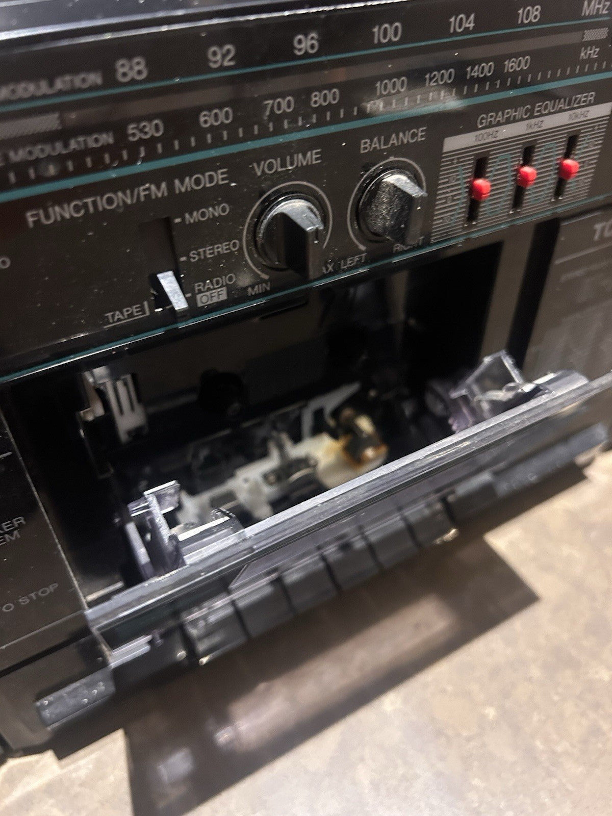 Vintage Toshiba RT-7016 Boombox Radio Cassette Restoration Project 80s