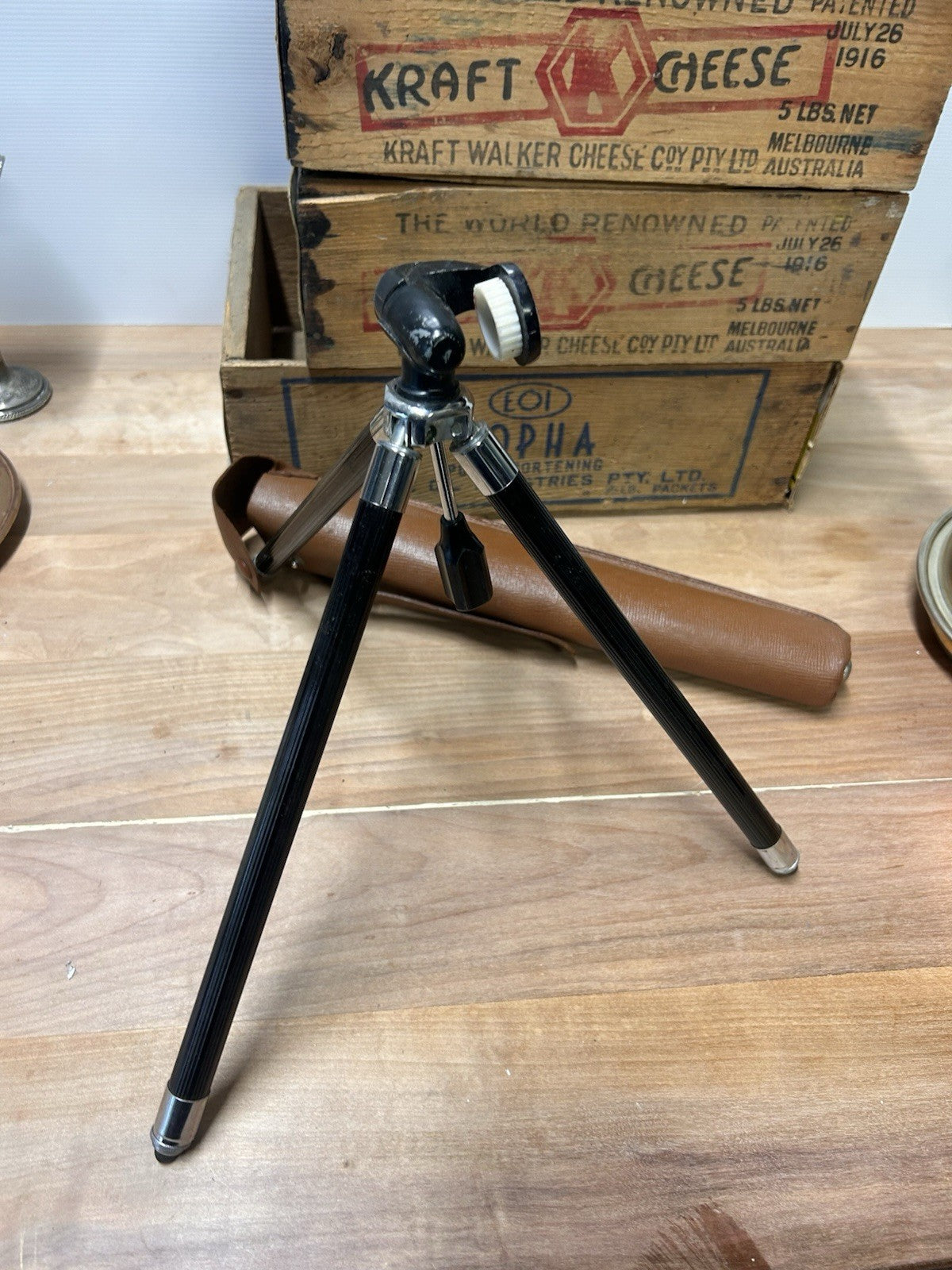 Hanimex B Vintage Camera Tripod with Adjustable Head & Vinyl Case 1960s