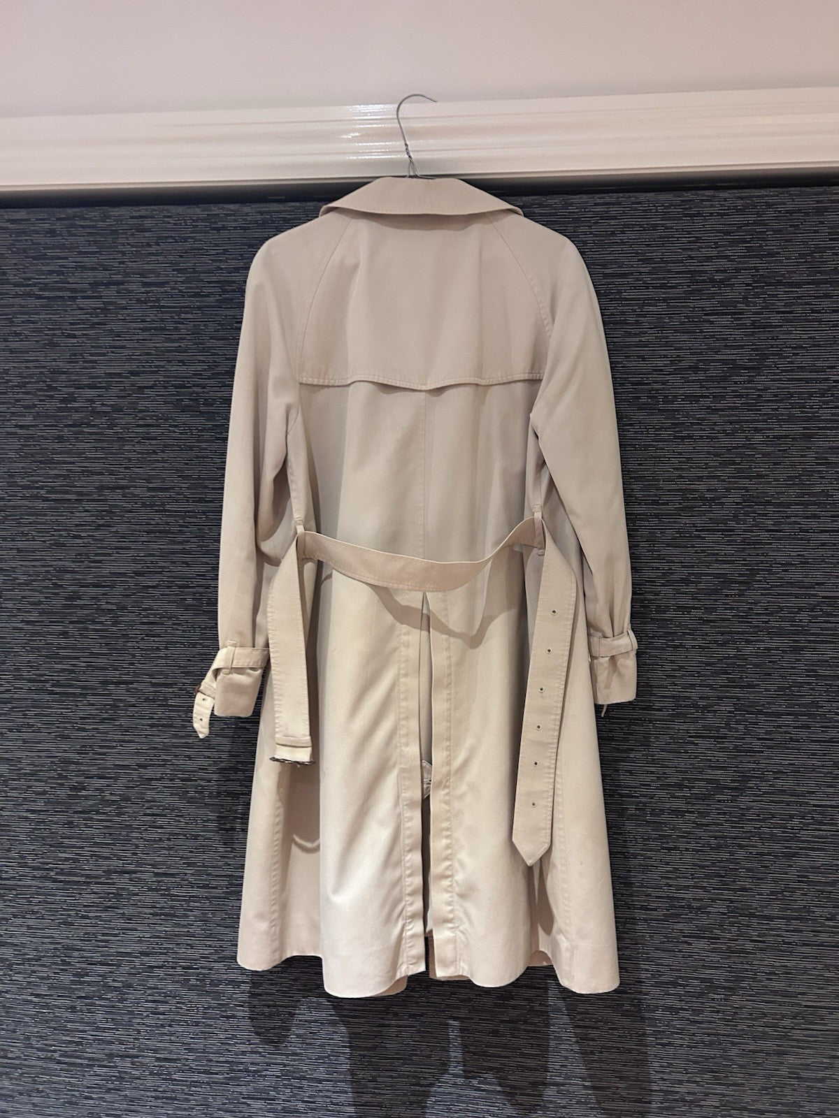 Vintage Burberrys Trench Coat Made in England Nova Check 67/33 Beige 103cm