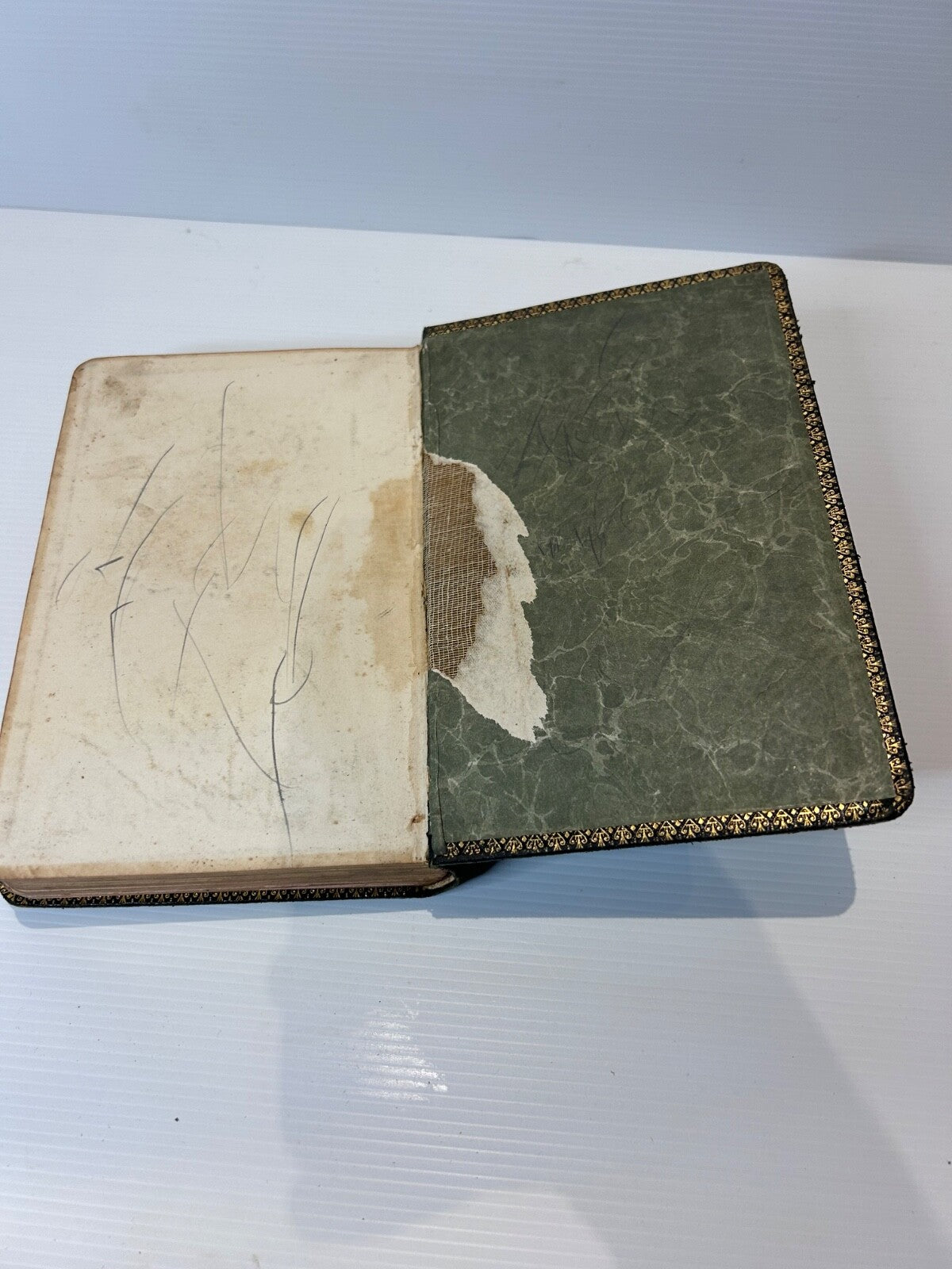 Poetical Works of Adam Lindsay Gordon HC Ward Lock c1900 Gilt Leather 304pp