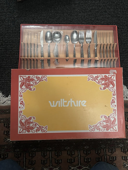 Wiltshire 43 Piece Hibiscus Stainless Steel Cutlery Set in Original Box