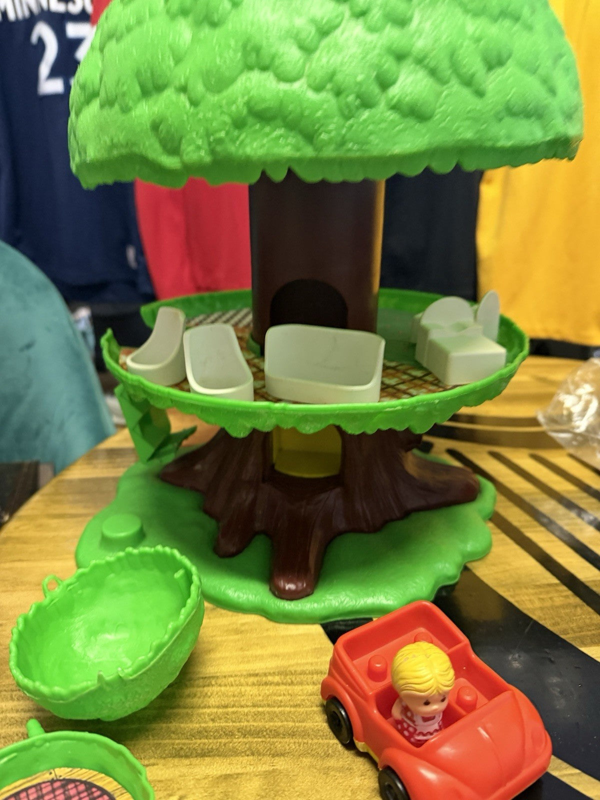 Vintage Kenner? Tree House Playset Car Figure Furniture Believed 1970s Toy