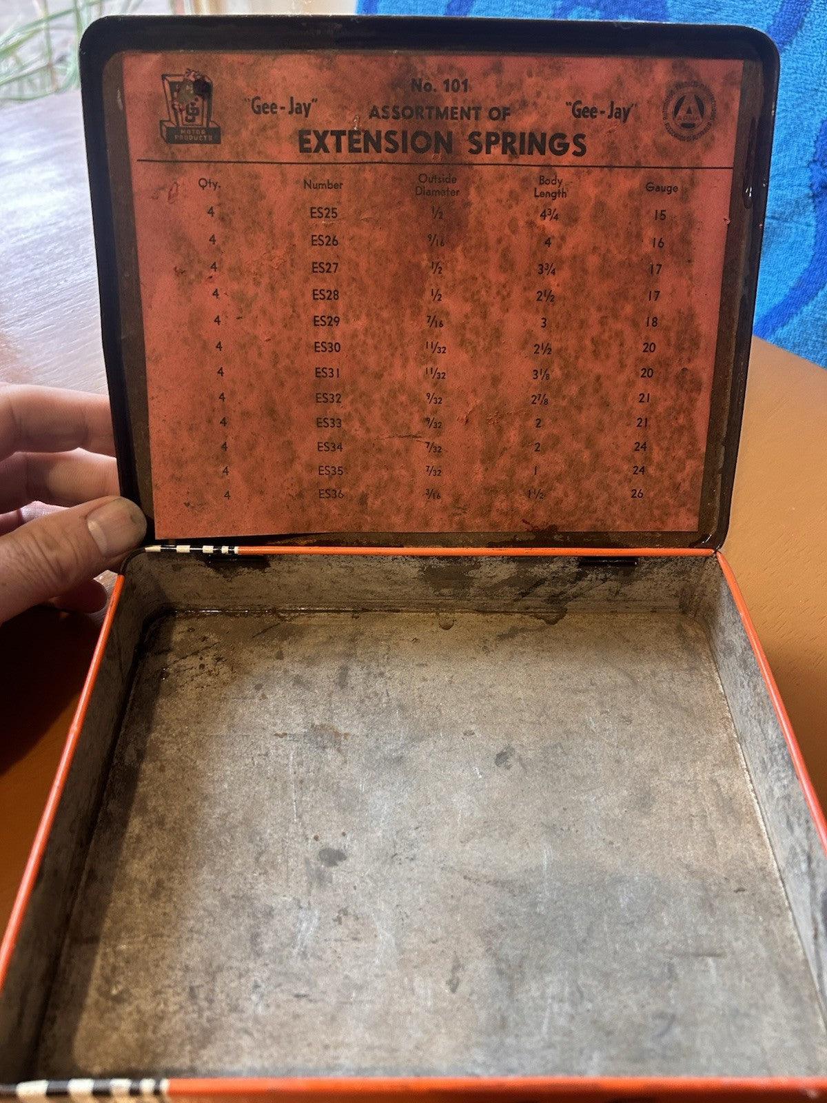 Vintage Gee-Jay Extension Springs Tin No.101 Australian Motor Products Case