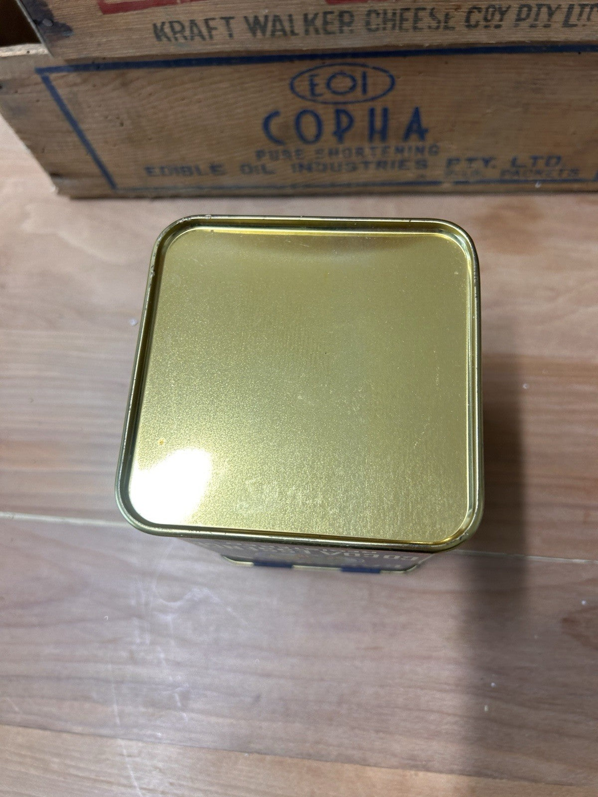 Cadbury's Cocoa Essence Vintage 1977  Metal Tin Box Hinged Lid Good Condition