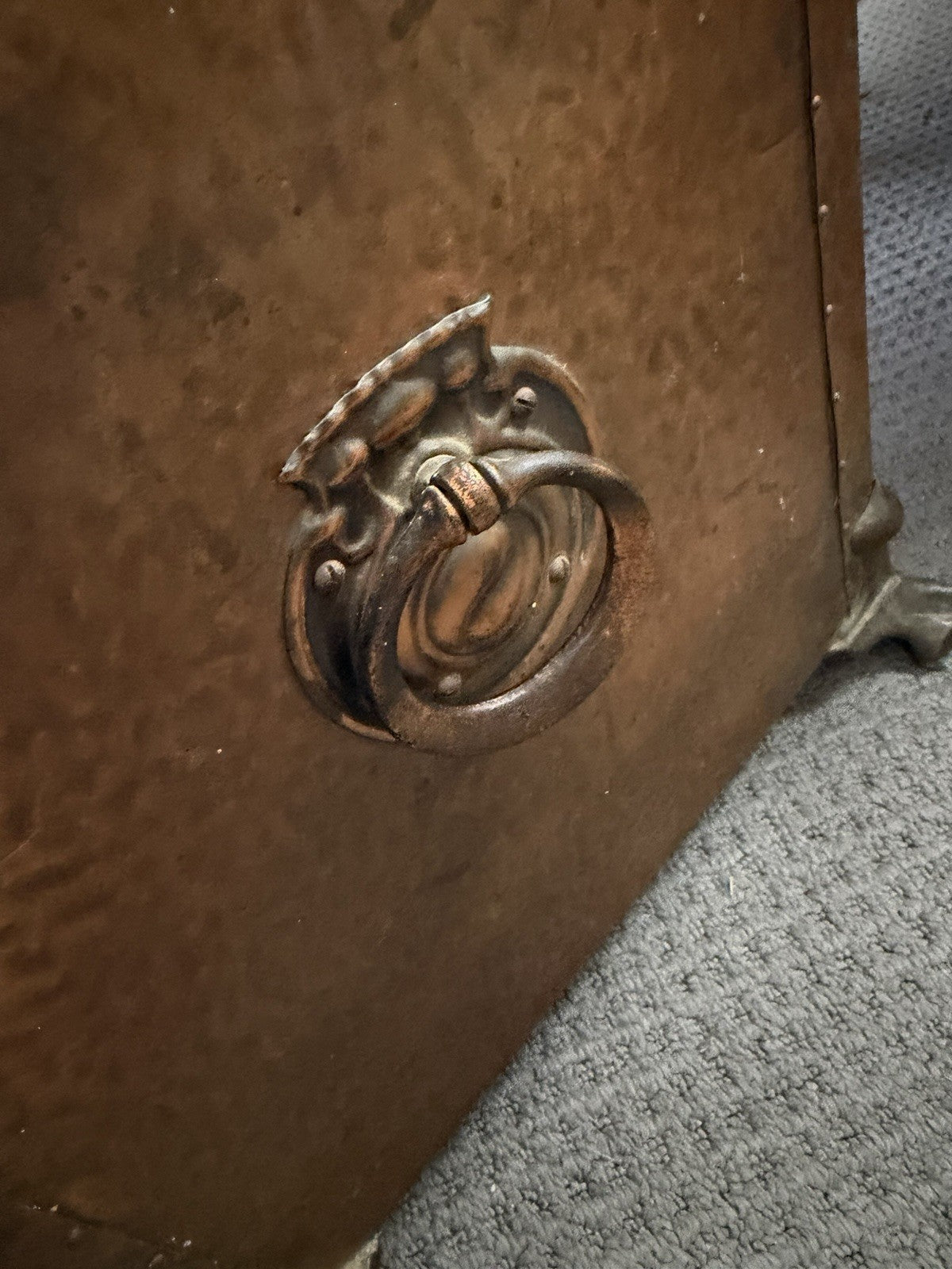 Antique Arts & Crafts Hammered Copper Coal Box Removable Liner Paw Feet