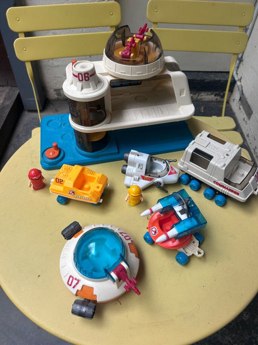 Vintage 1984 Playworld Lil Playmates Space Station Play Set Hong Kong Aliens 