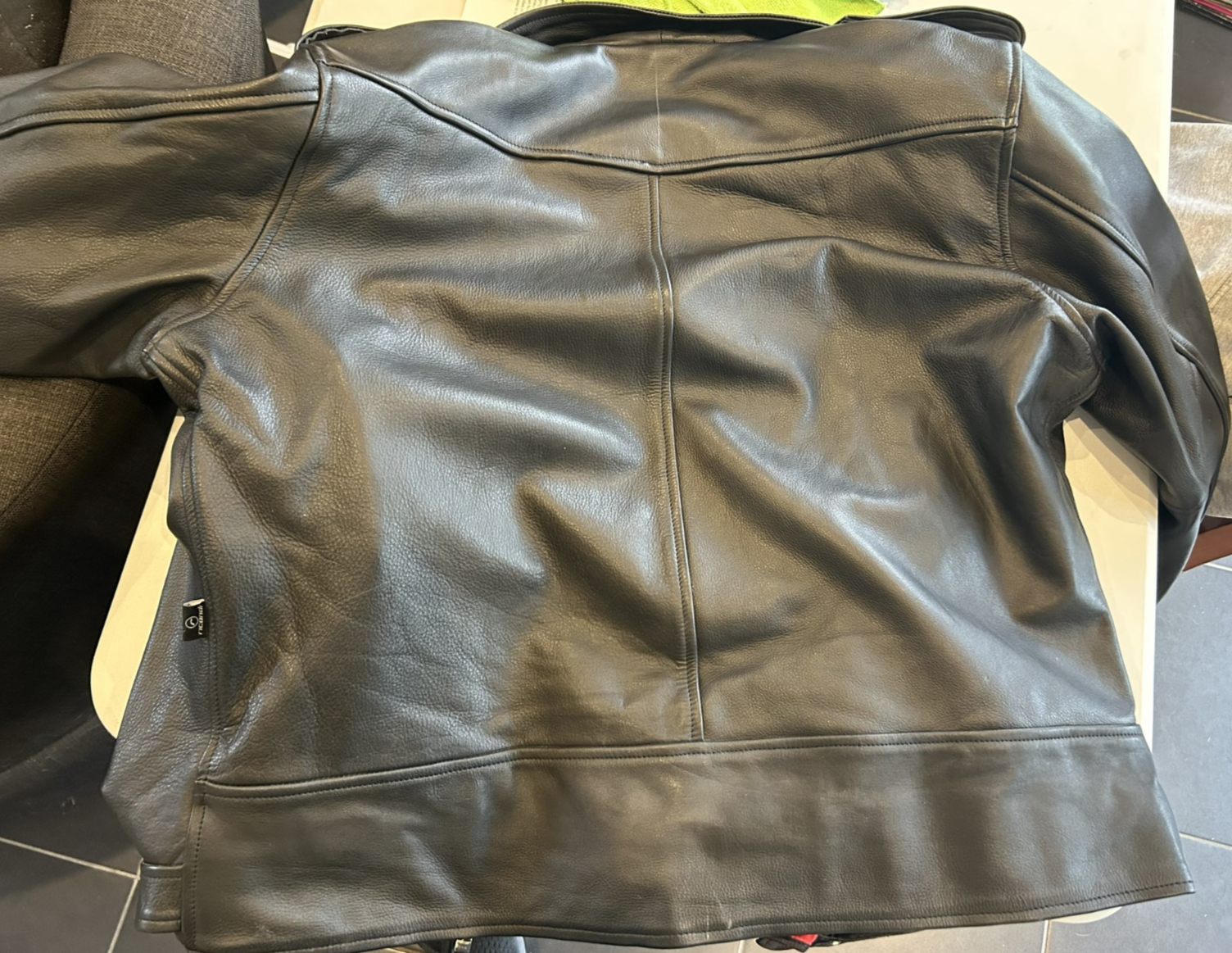 Ricondi Motorcycle Leather Jacket 4XL (52/62). Removable Liner & Armour. Black