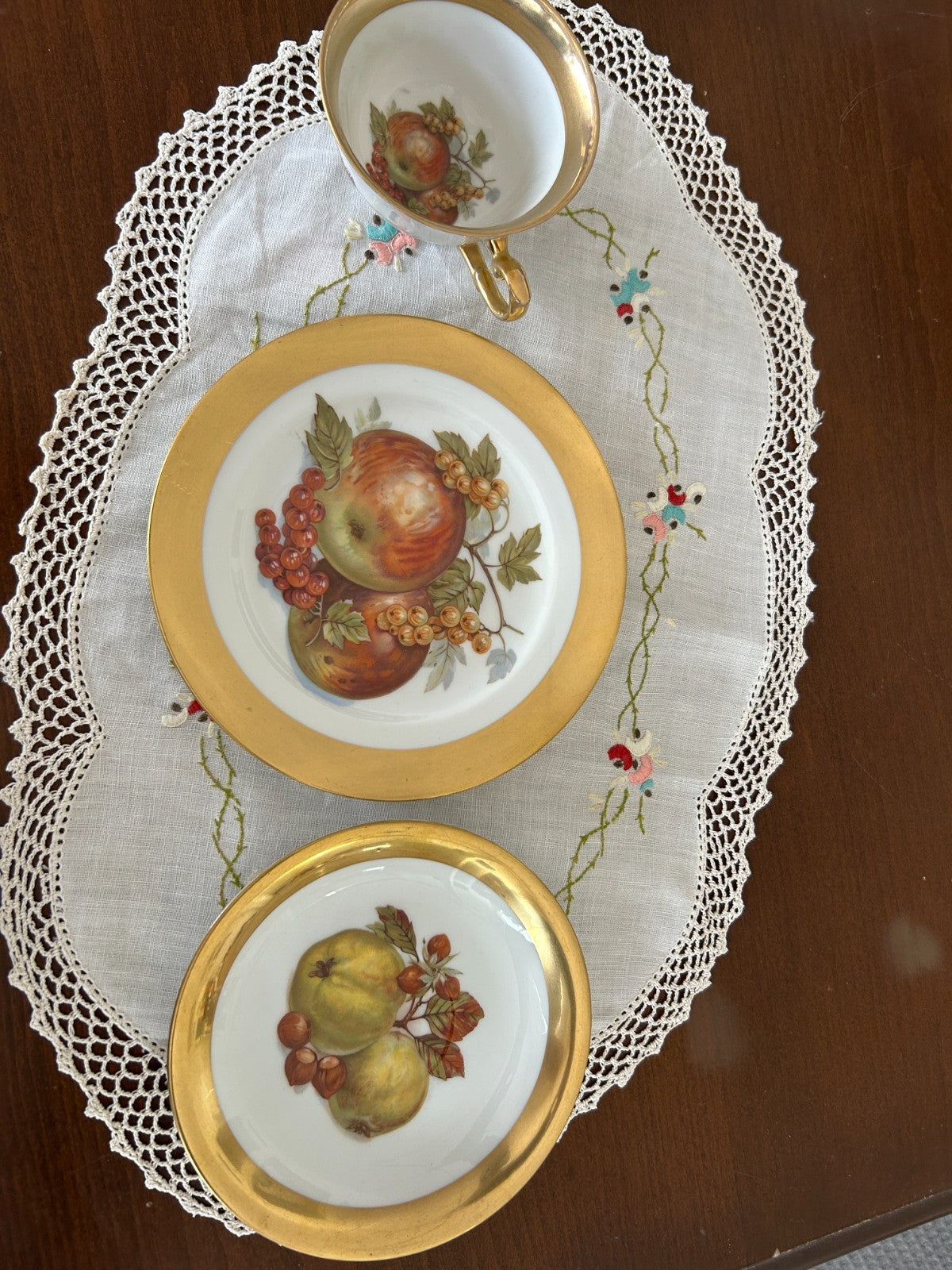 Vintage Westminster Fine China 22ct Gold Rimmed Fruit Tea Cup Trio
