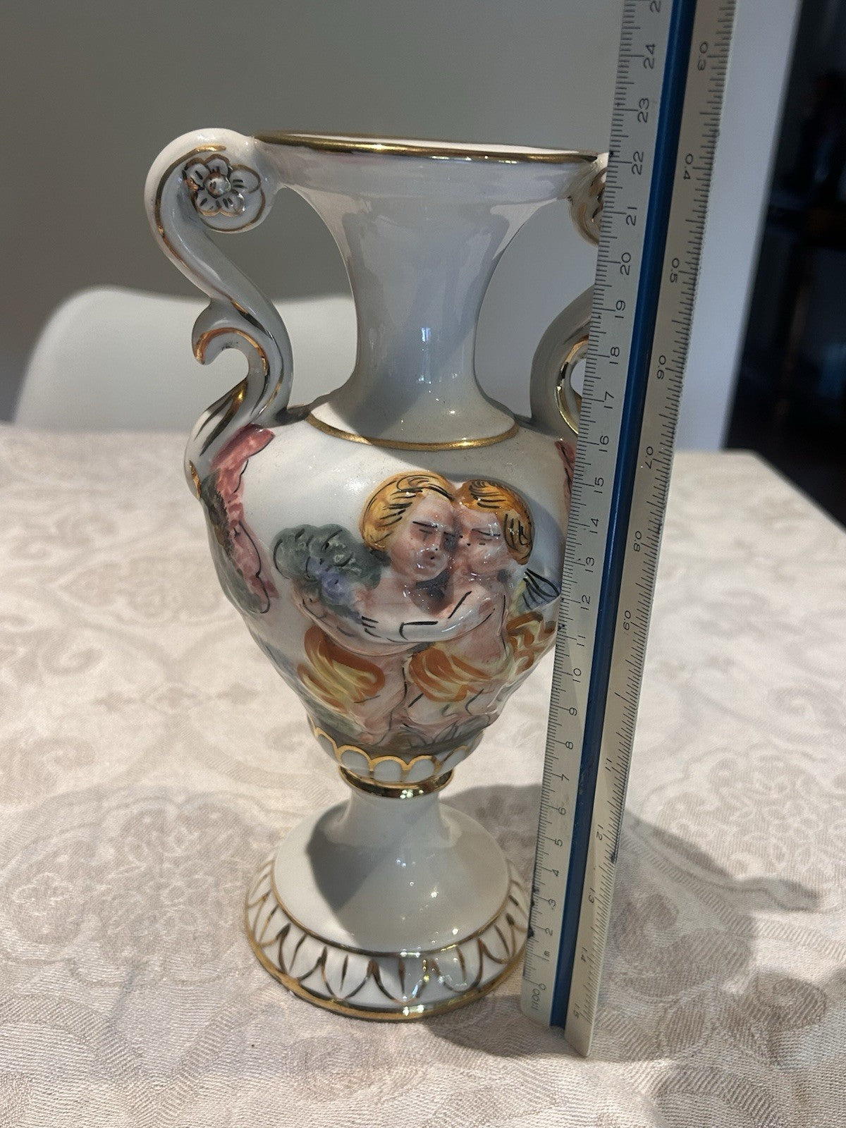 Keramos Capodimonte Italy Hand Painted Urn Vase Cherubs Gilt 22cm Vintage