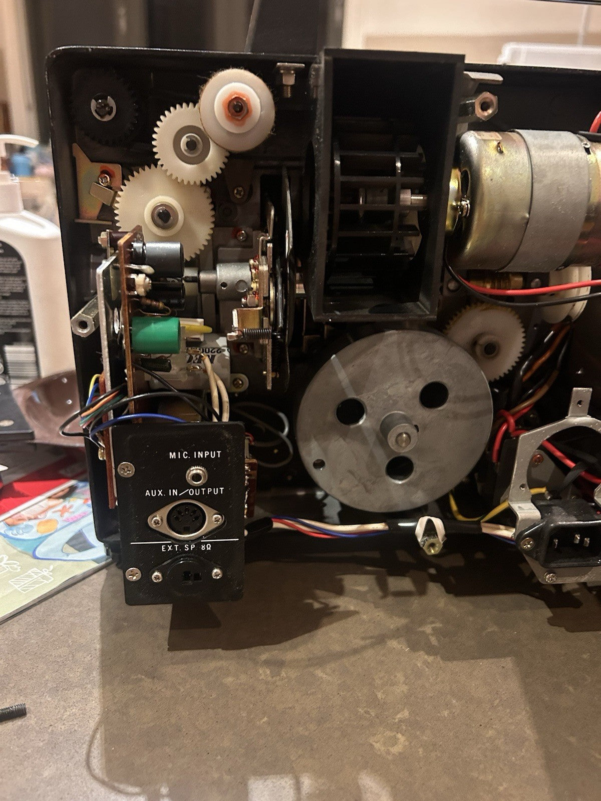 Bell & Howell MX40Z Super 8 & Single 8 Magnetic Sound Projector 