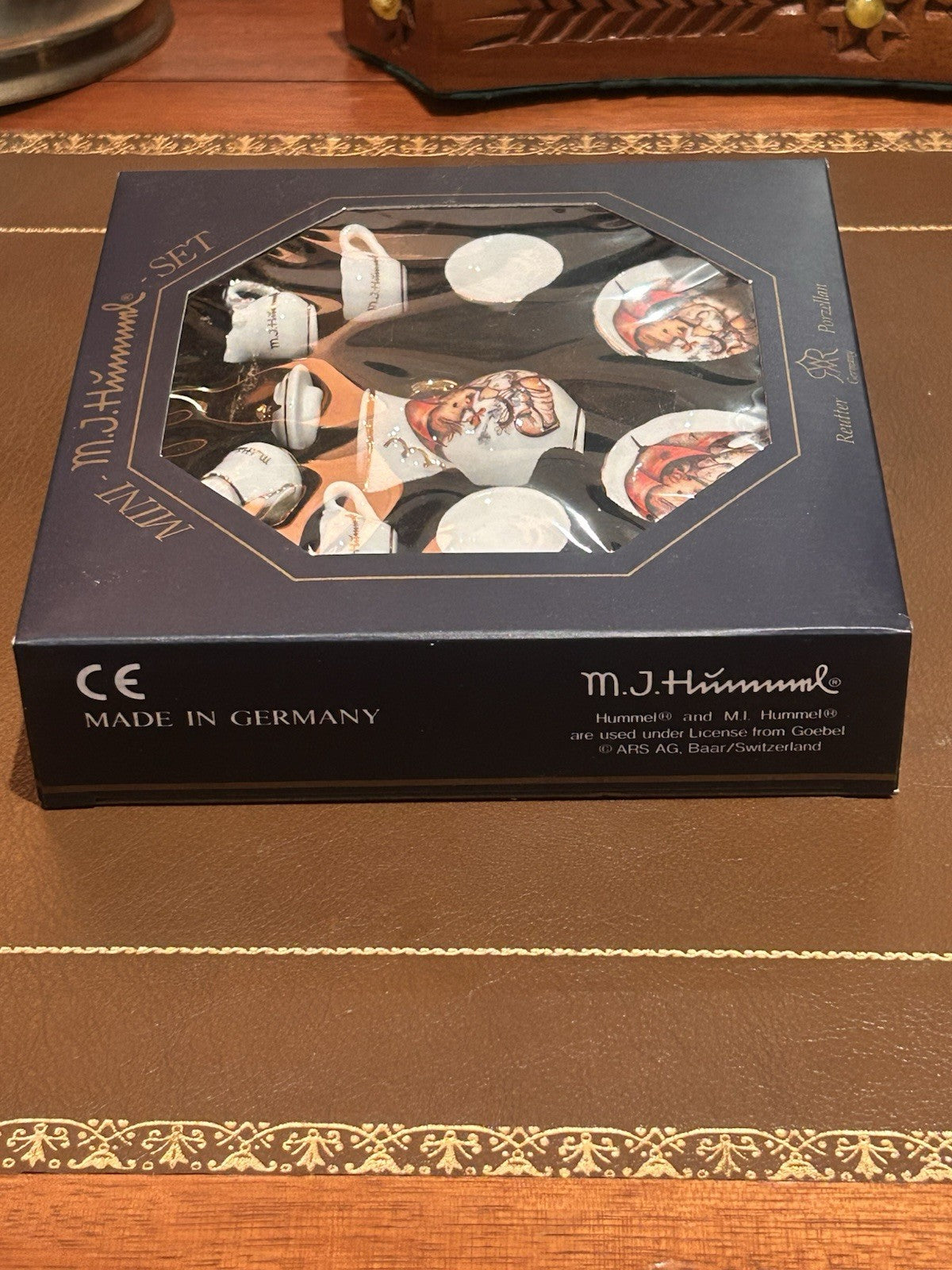 M.J. Hummel Mini Tea Set Umbrella Design Reutter Porzellan Germany Boxed