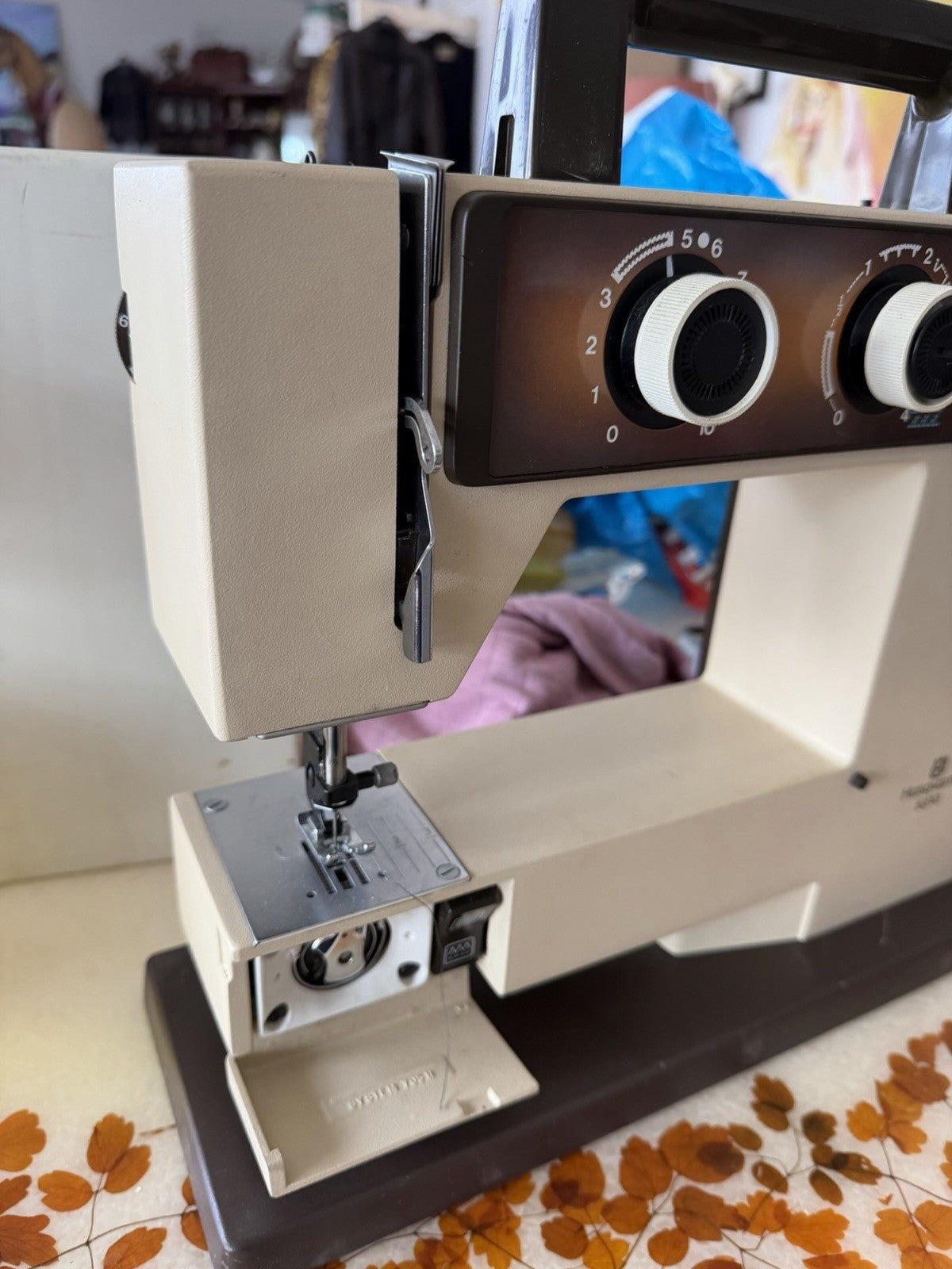 Vintage Husqvarna 5310 Sewing Machine Sweden Retro Parts Repair Faulty