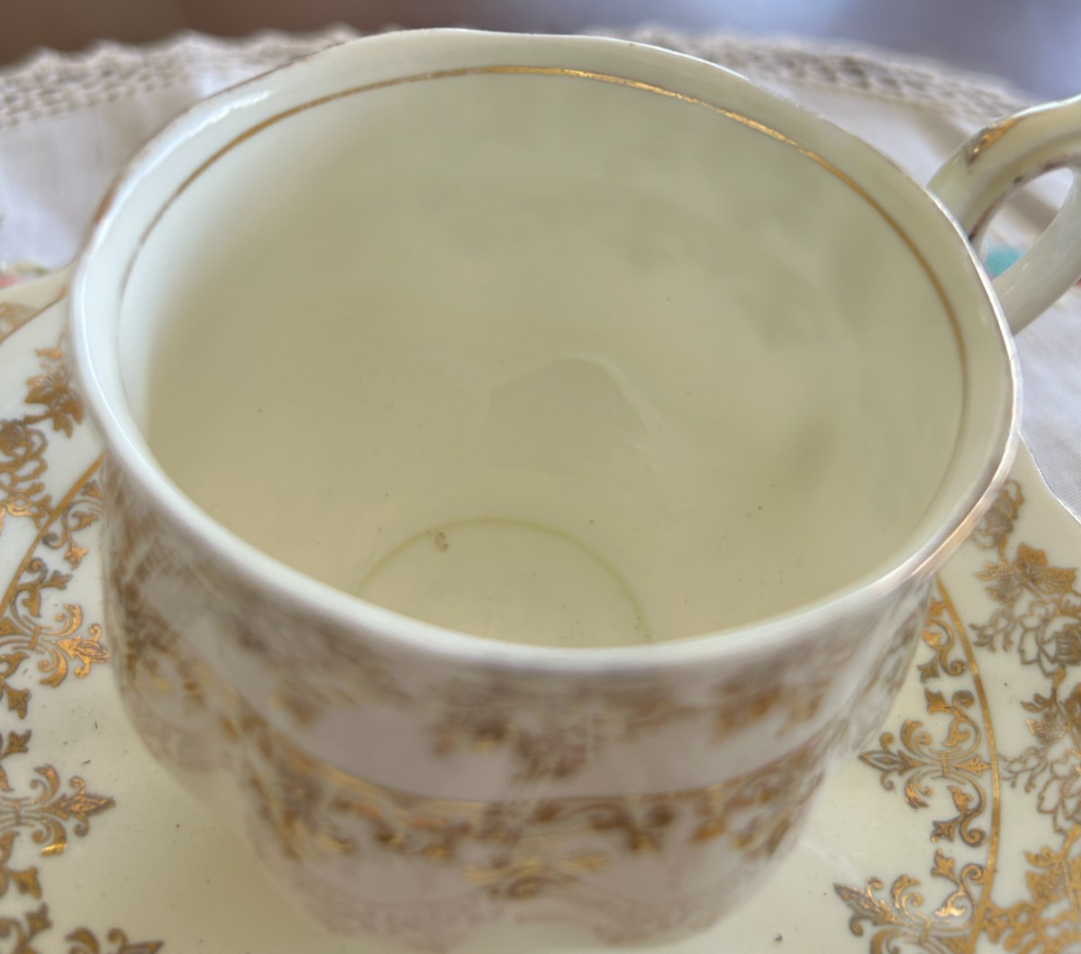 Royal Albert Tea cup, saucer and side plate Trio Reg 769057 (1930s) England
