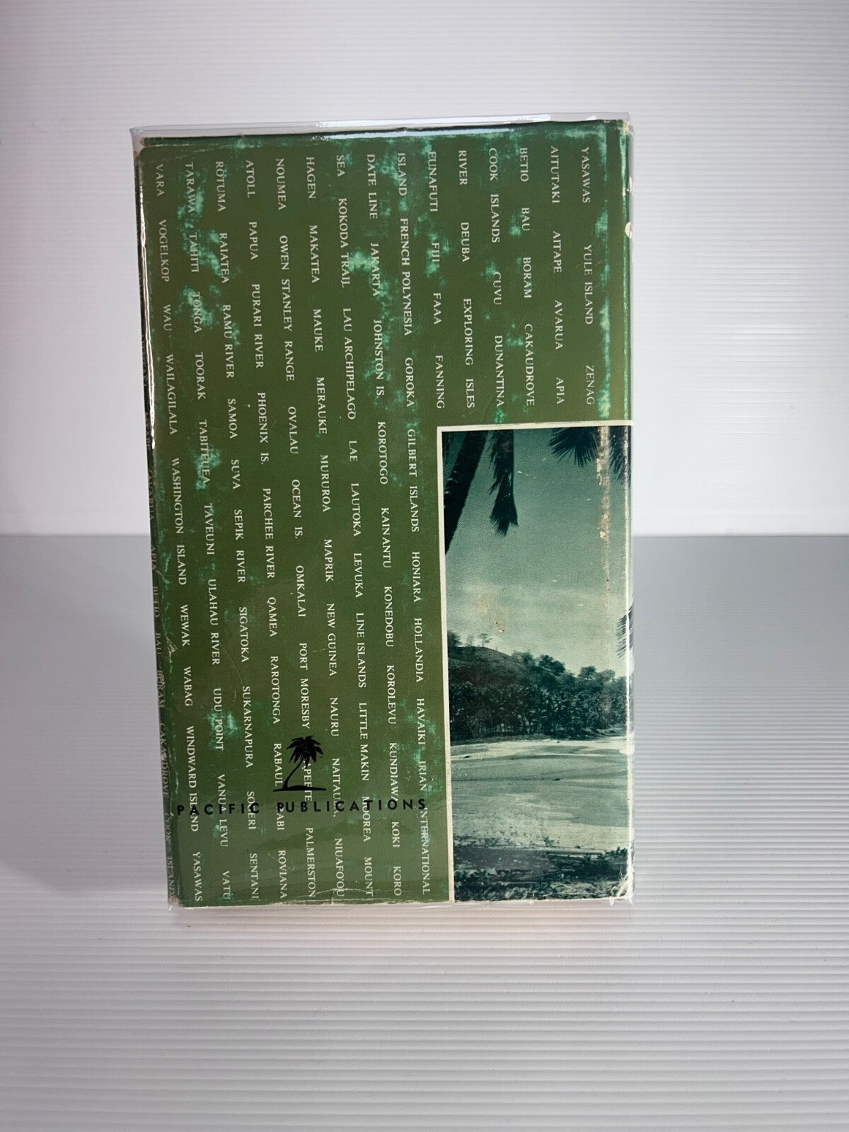 Many a Green Isle Judy Tudor 1966 HC DJ Pacific First Edition Australia