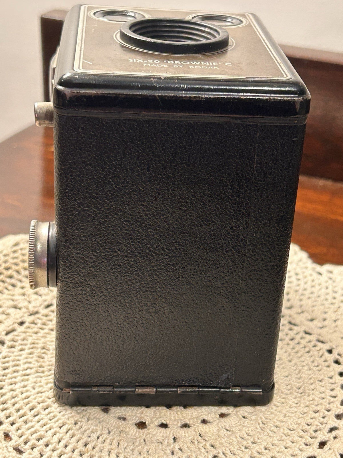 Kodak Six-20 Brownie C Box Camera 1946–1957 Vintage Collectible Made in England