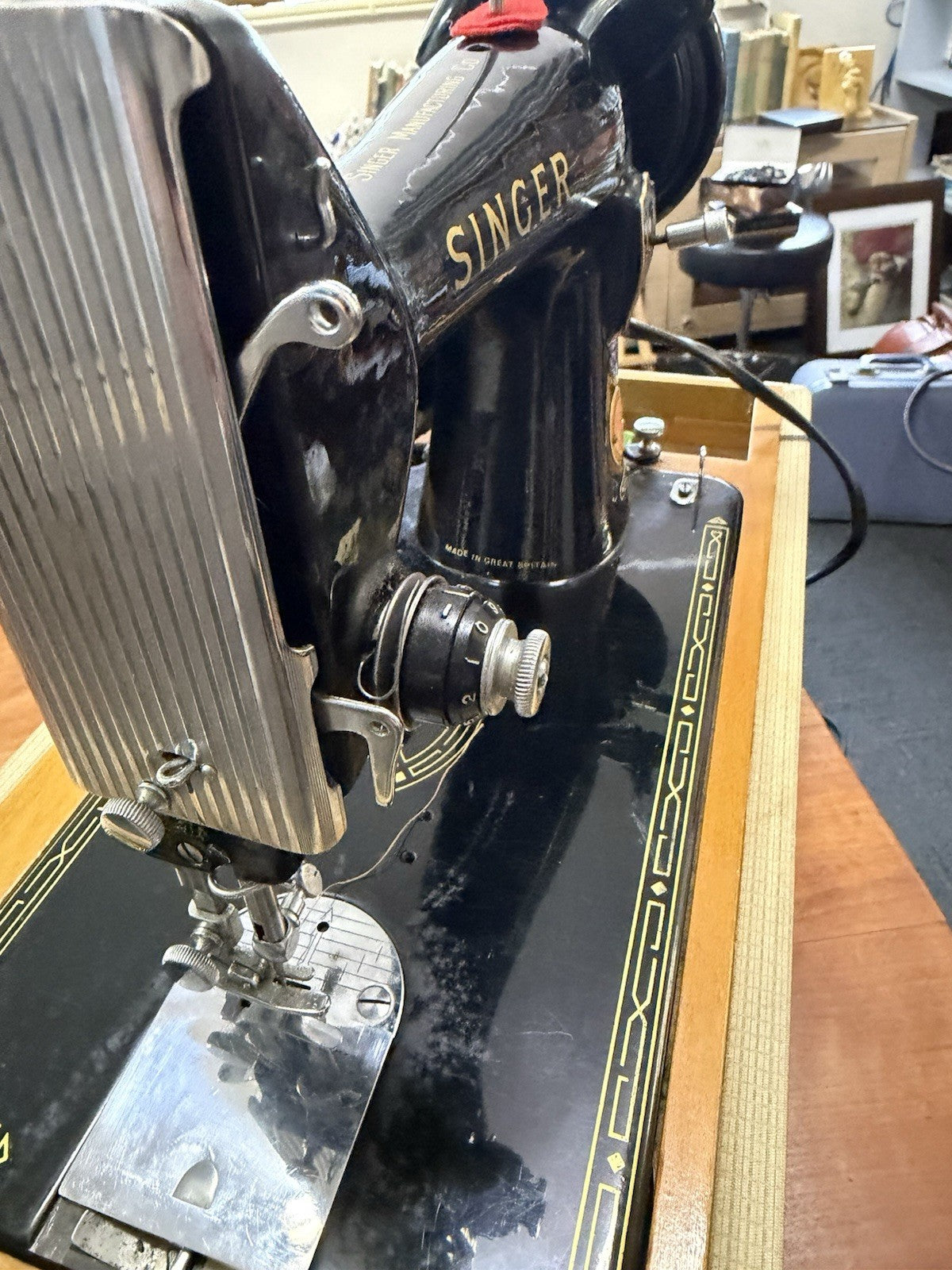 Vintage Singer 99K Sewing Machine One Owner Portable Electric Made in Britain