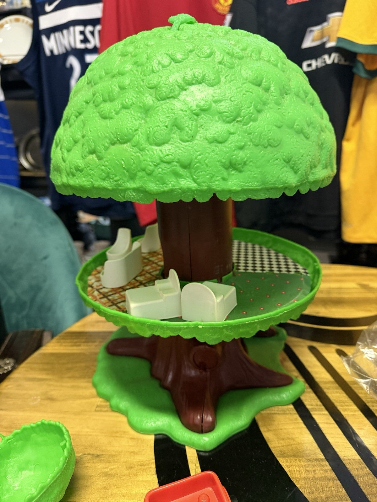 Vintage Kenner? Tree House Playset Car Figure Furniture Believed 1970s Toy