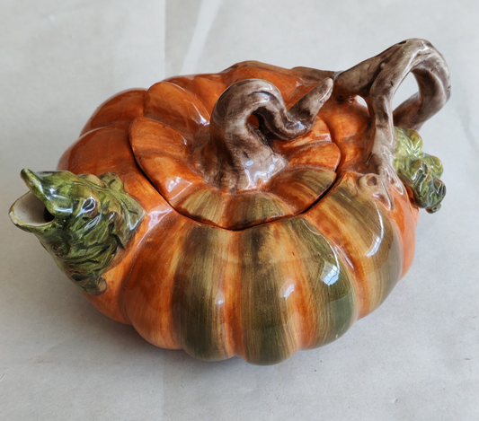 Vintage Pumpkin  Teapot with Lid – Decorative Ceramic Autumn Piece
