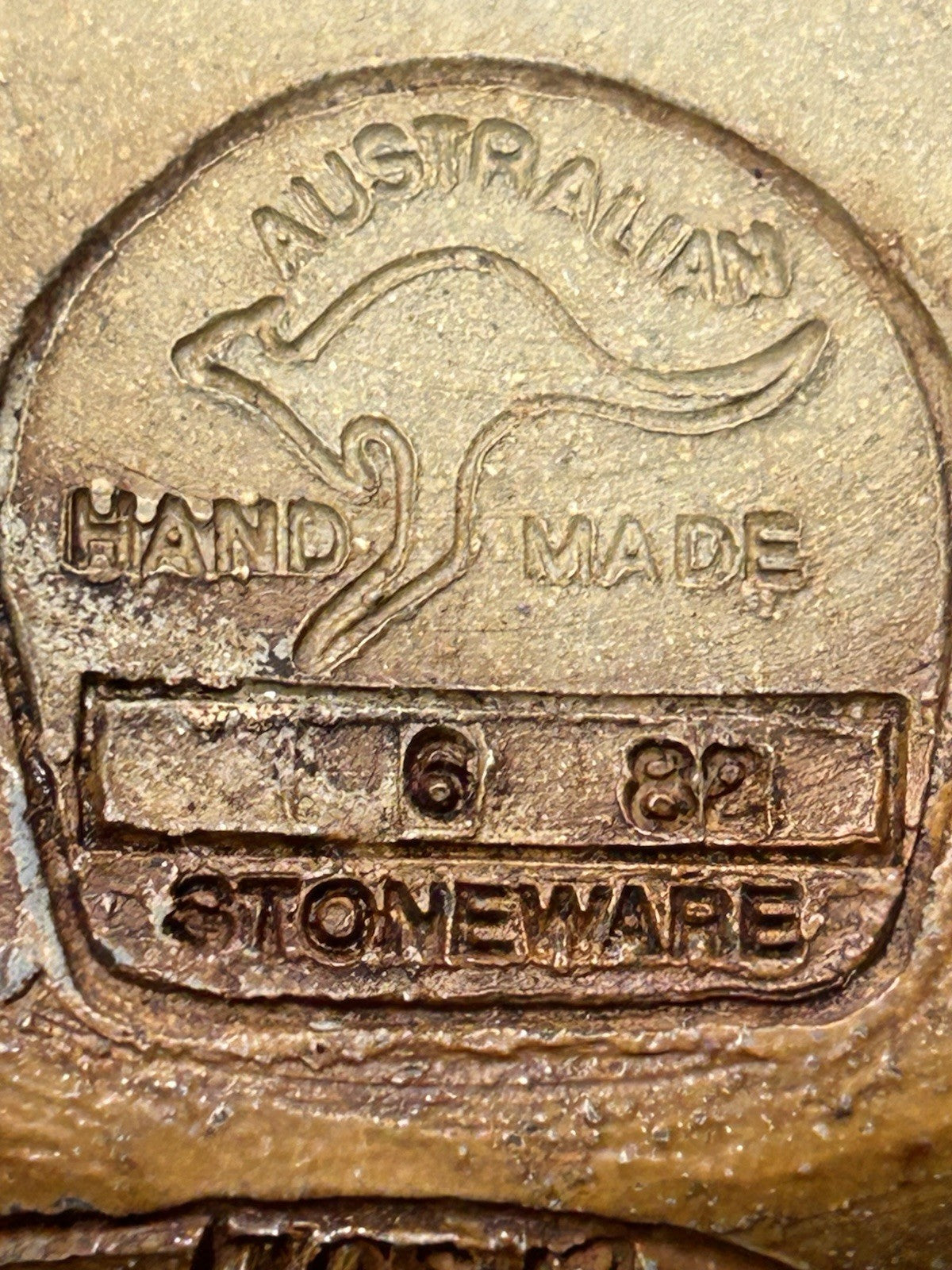 Bendigo Pottery Stoneware Dish 6/82 Handcrafted Epsom Brown Glaze 8cm