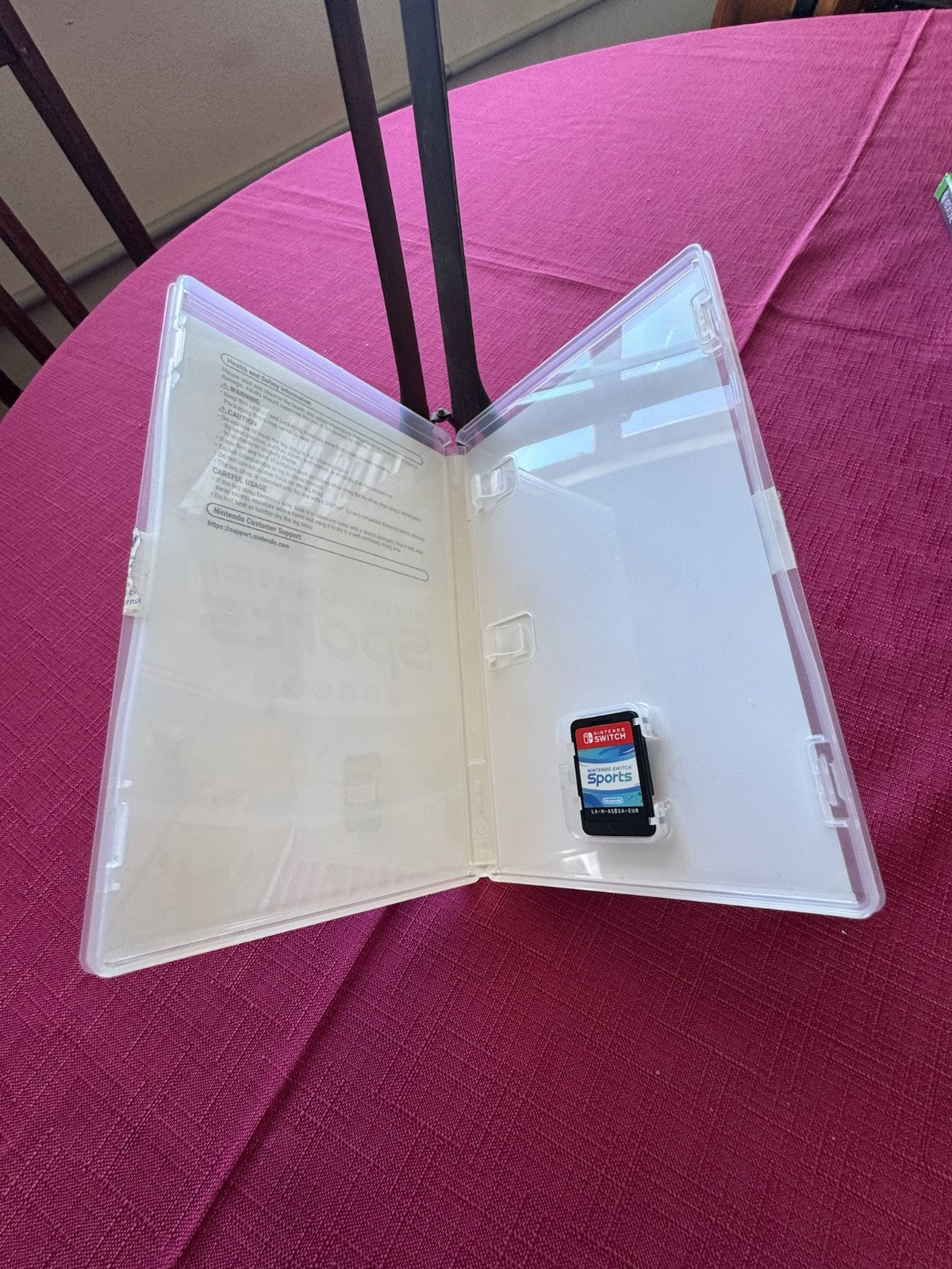 Nintendo Switch Sports Switch – Complete w Case & Game Card | 2022