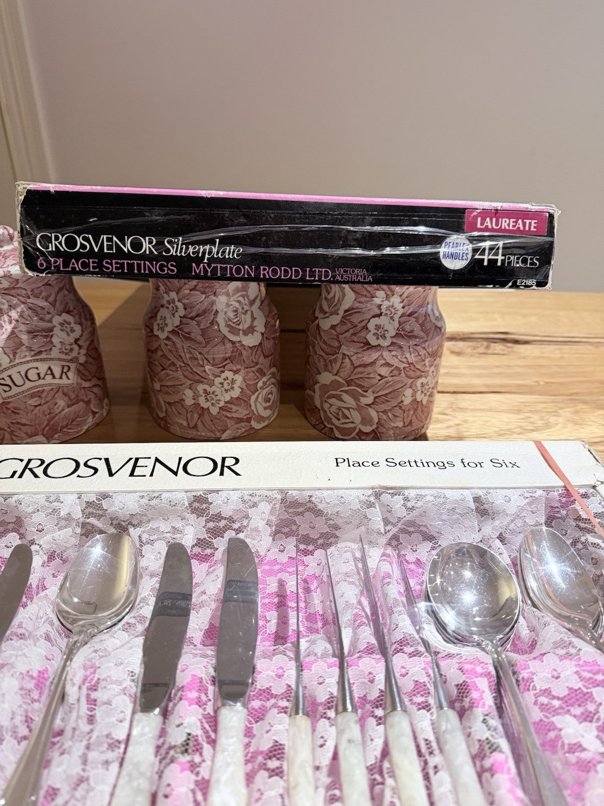 Grosvenor Laureate 44pc Silverplate Cutlery Set Boxed Pearlex AU