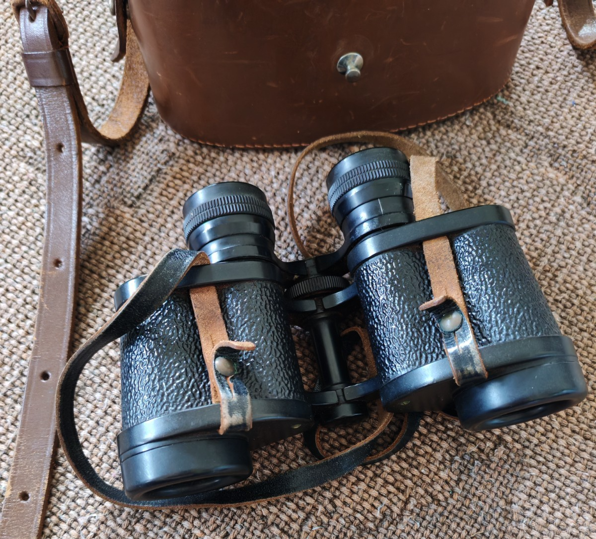 Barr & Stroud 8x C.F. 18 Field Binoculars w/ Leather Case | Glasgow & London