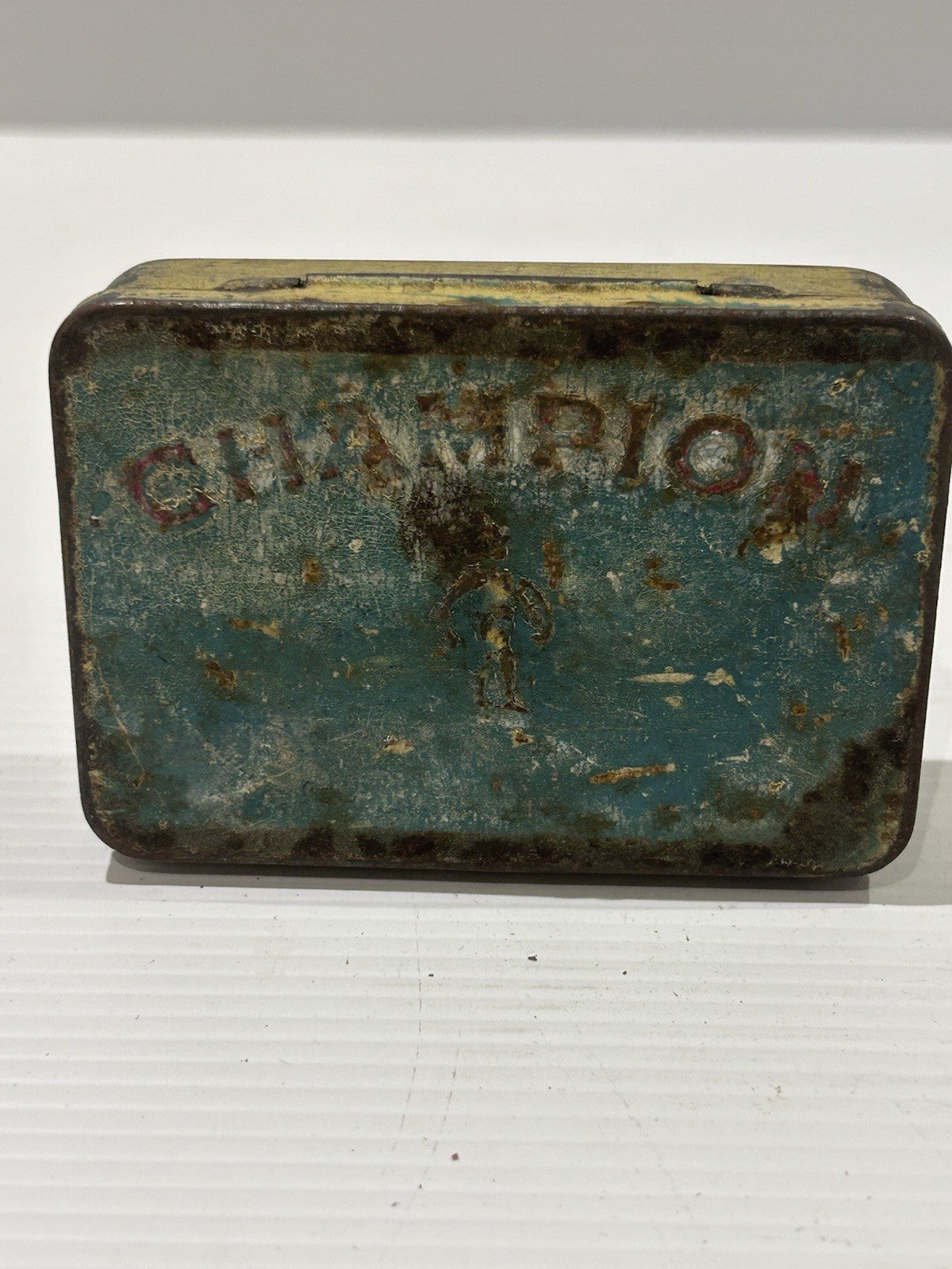 Vintage Champion Tobacco Tin Blue Gold Hinged Lid 4oz Rusty Patina Australiana