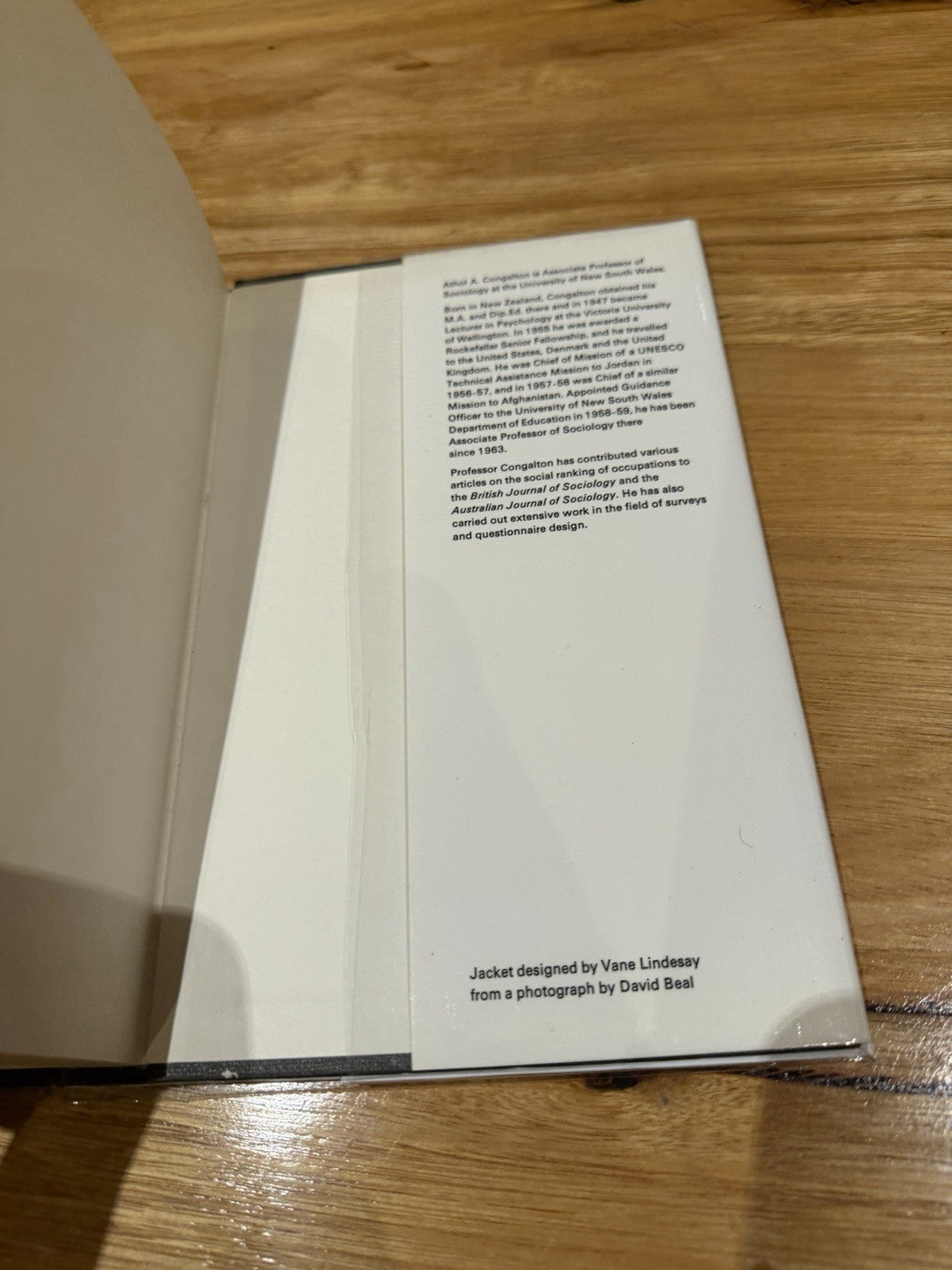 Status & Prestige in Australia A.A. Congalton 1969 1st Ed Sociology Hardcover DJ