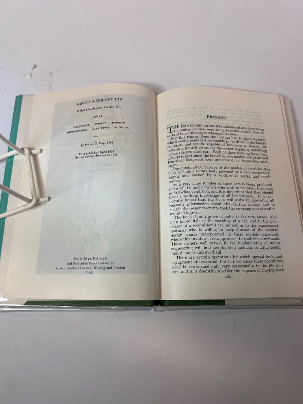 The Cassell Book of The FORD CORTINA (from 1962) Sydney F.Page Collectable