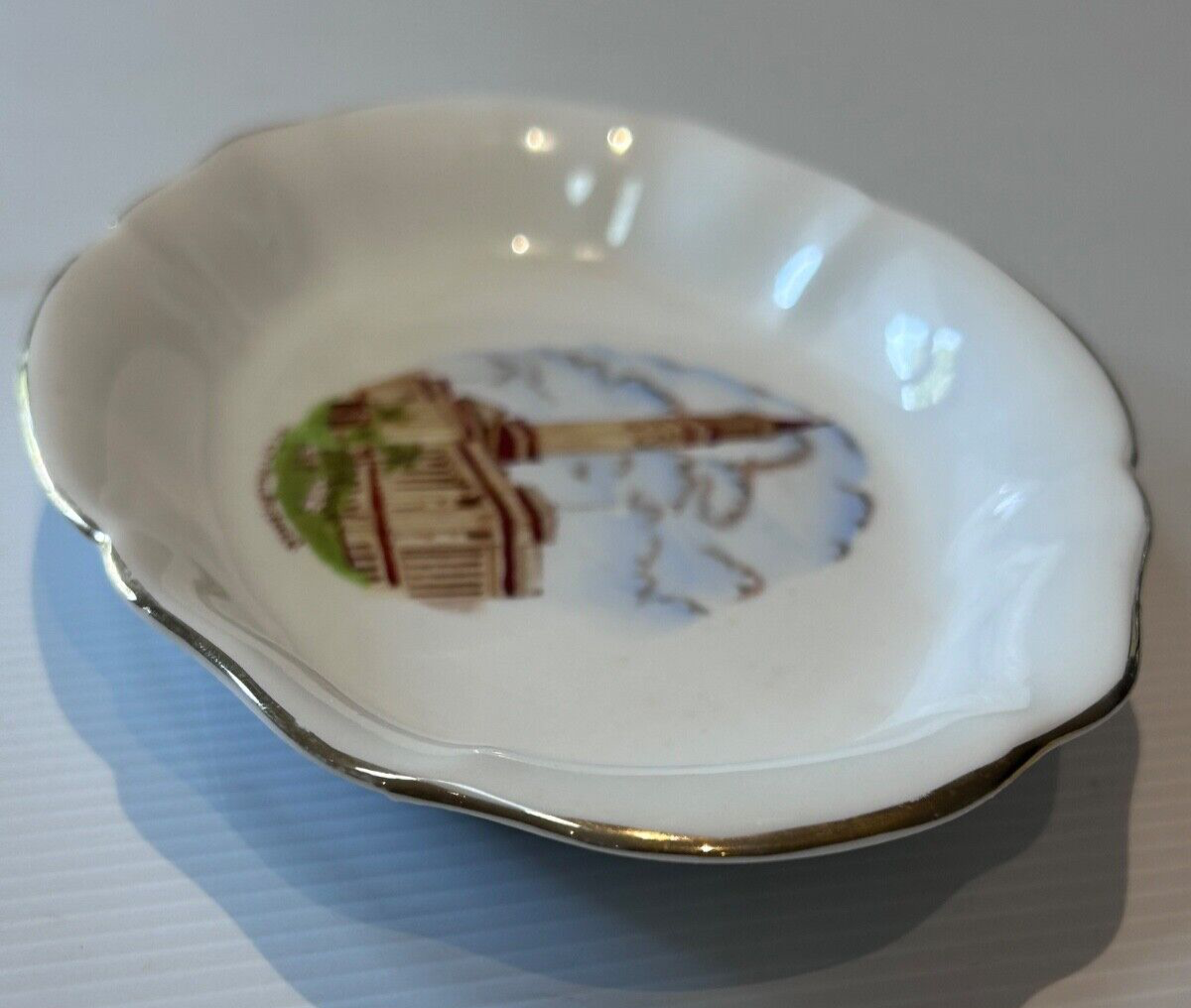 Vintage Royal Standard Bone China Dish – Brisbane City Hall, 20cm – Made in Engl