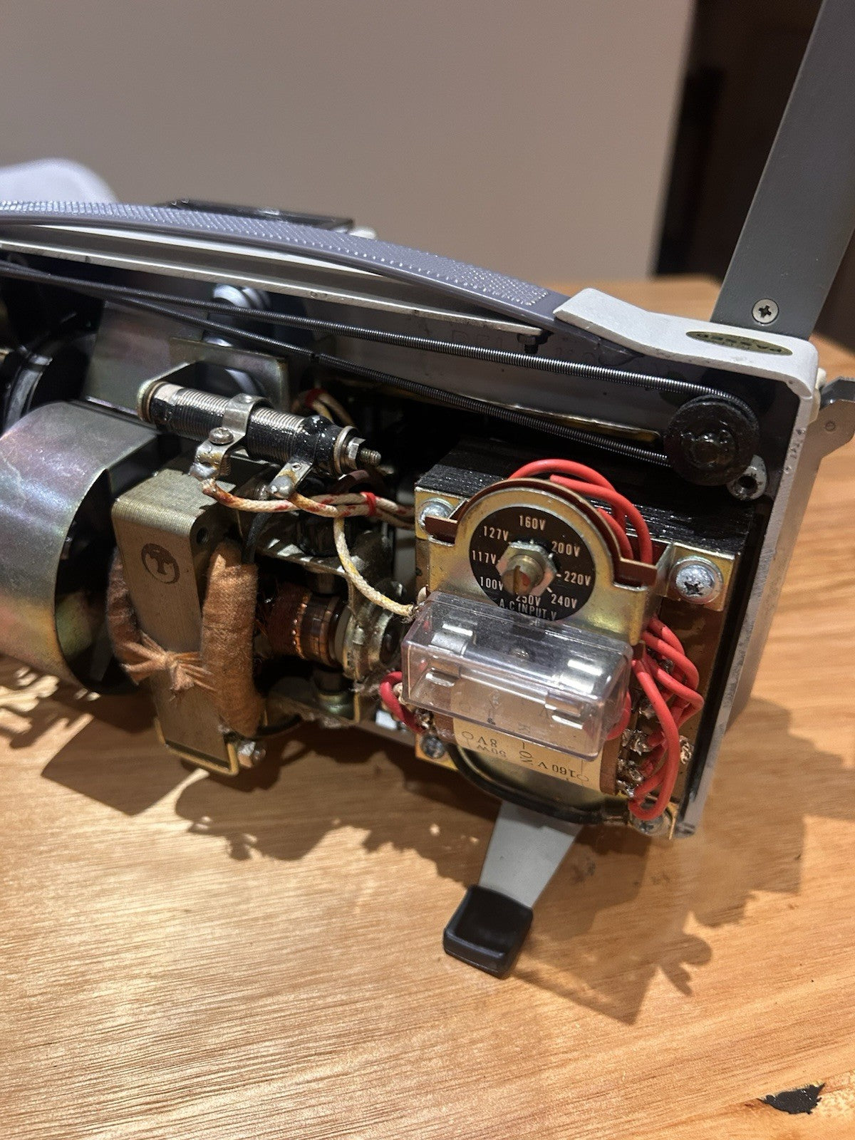 Magnon DLS Super 8 Film Projector Instaload + Case Powers On Vintage