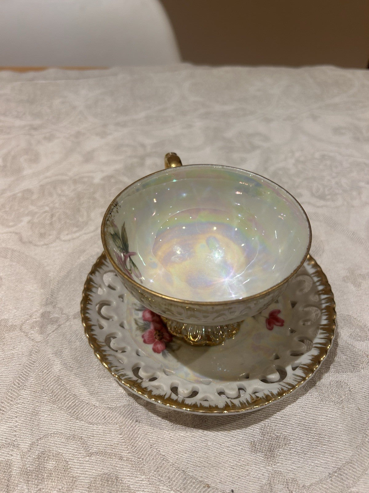 Vintage Fine China Japan Lustreware Pedestal Teacup & Saucer Pink Roses