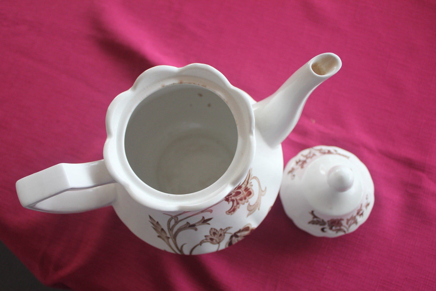 Vintage Large Royal Staffordshire Windsong Ironstone By J&G Meakin Teapot.Mint