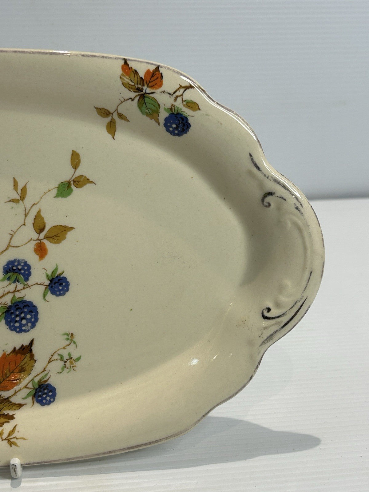 J&G Meakin Sunshine Blackberry Platter 26cm Art Deco England c1930s